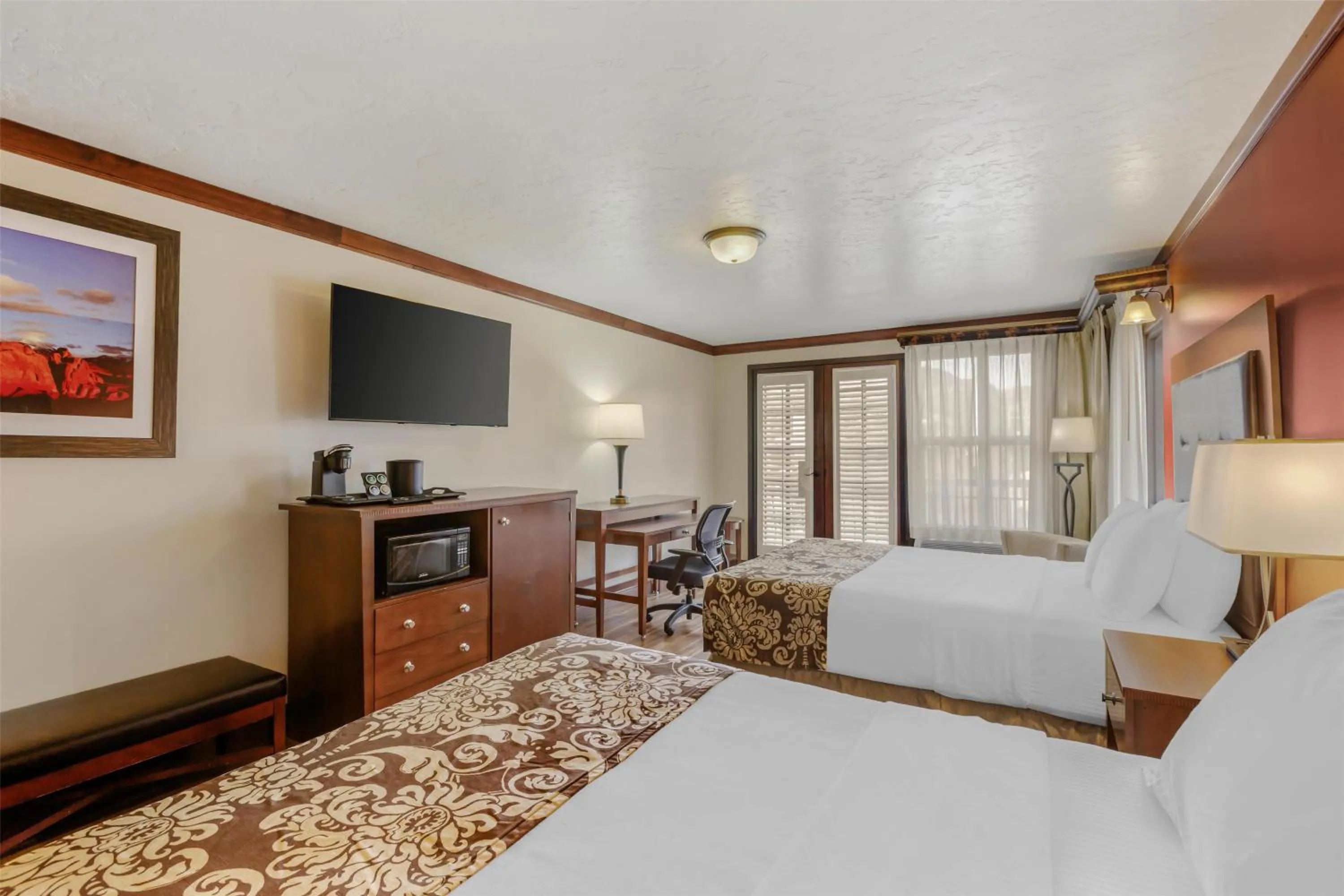 Queen Room with Two Queen Beds and Balcony - Non-Smoking in Best Western Plus Greenwell Inn