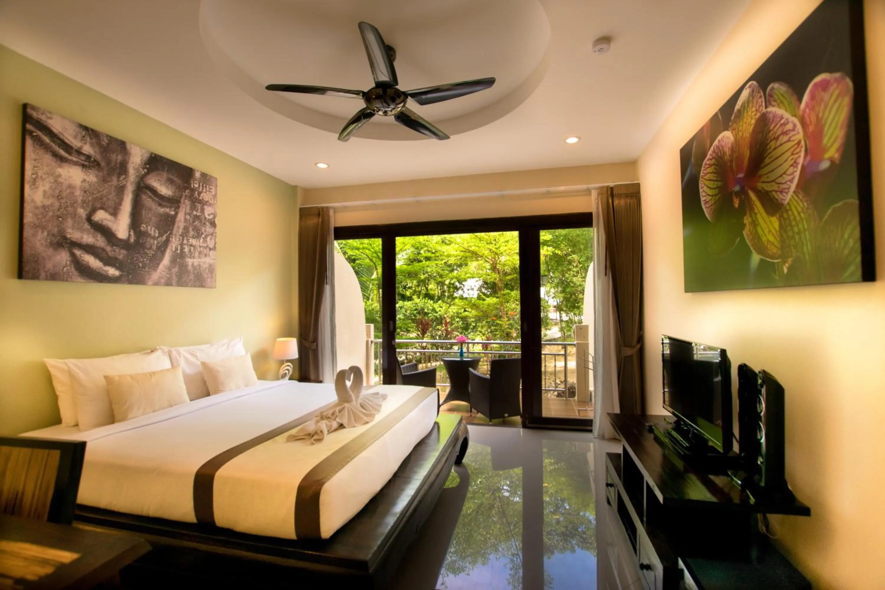 Deluxe Room with Balcony in Sunset Hill Boutique Resort Koh Phangan