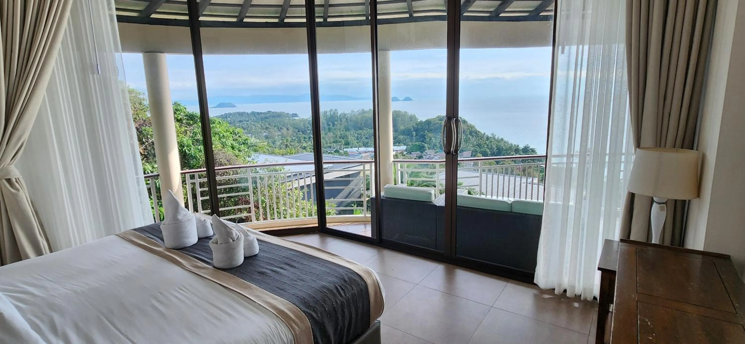 Sunset 2 Bedroom Penthouse in Sunset Hill Boutique Resort Koh Phangan