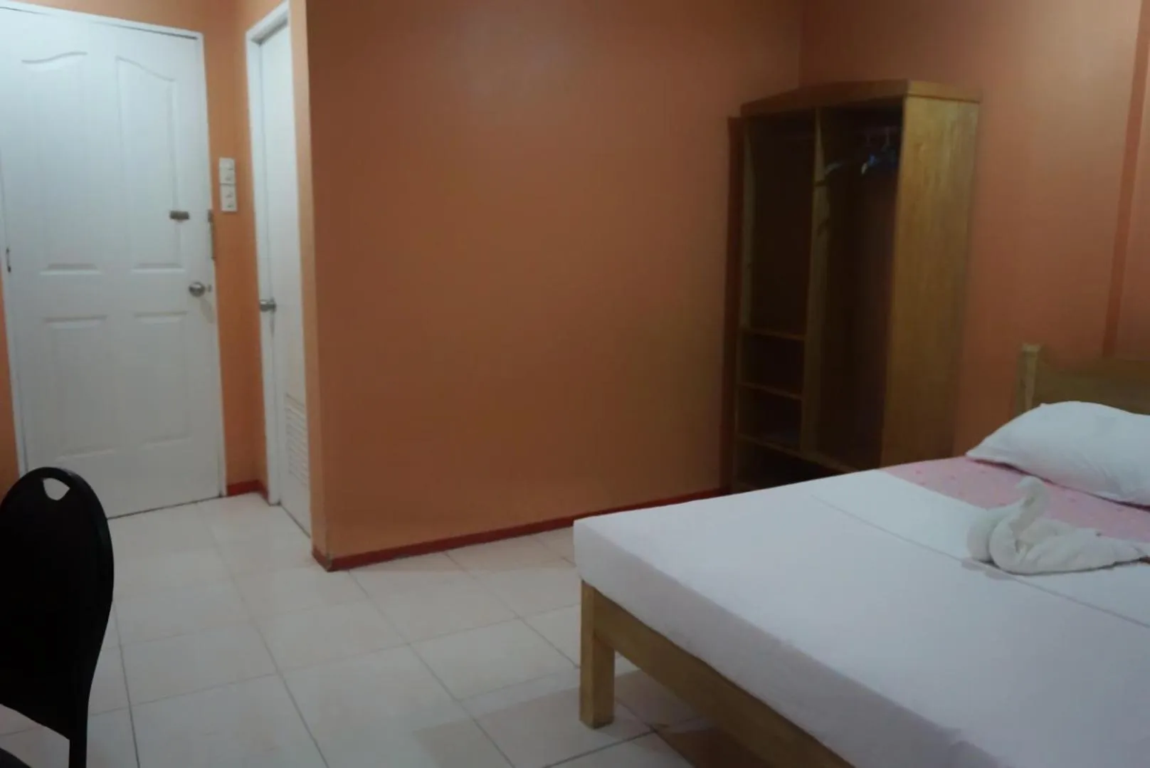 Deluxe Double Room in Lylie Hotel