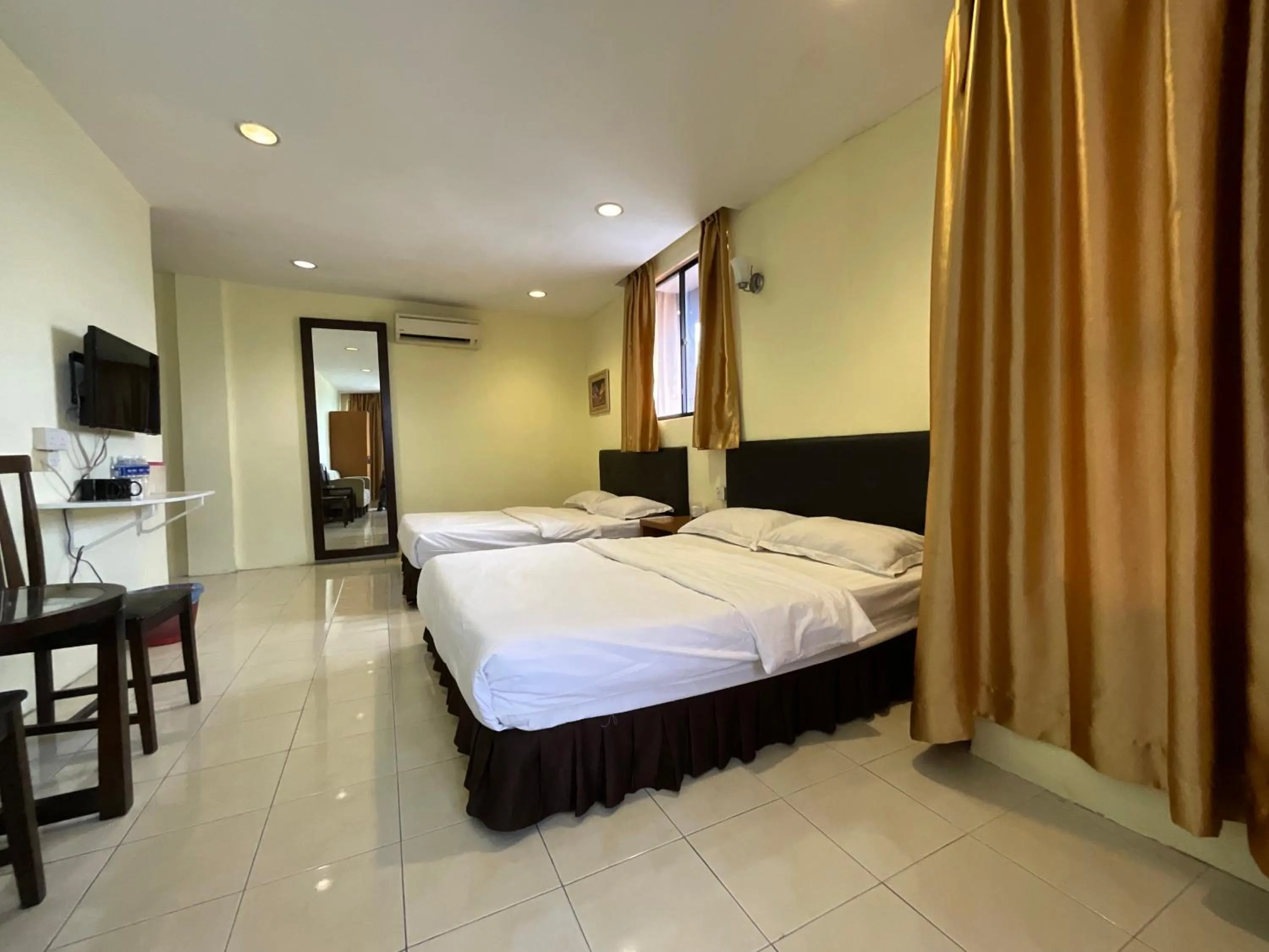 Deluxe Family Room in Hotel Centum