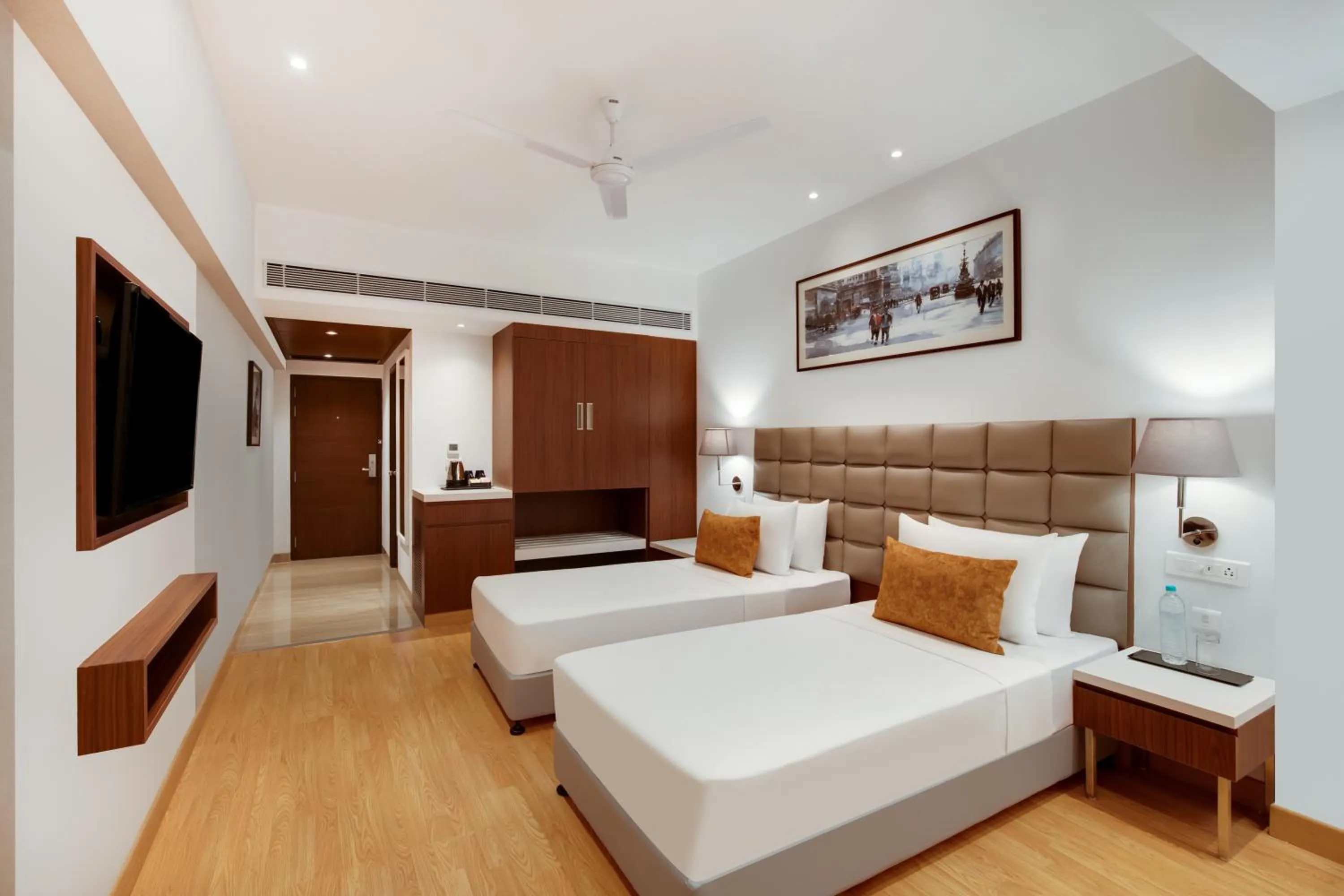 Deluxe Room in Hotel Aketa Rajpur Road Dehradun, Dehradun