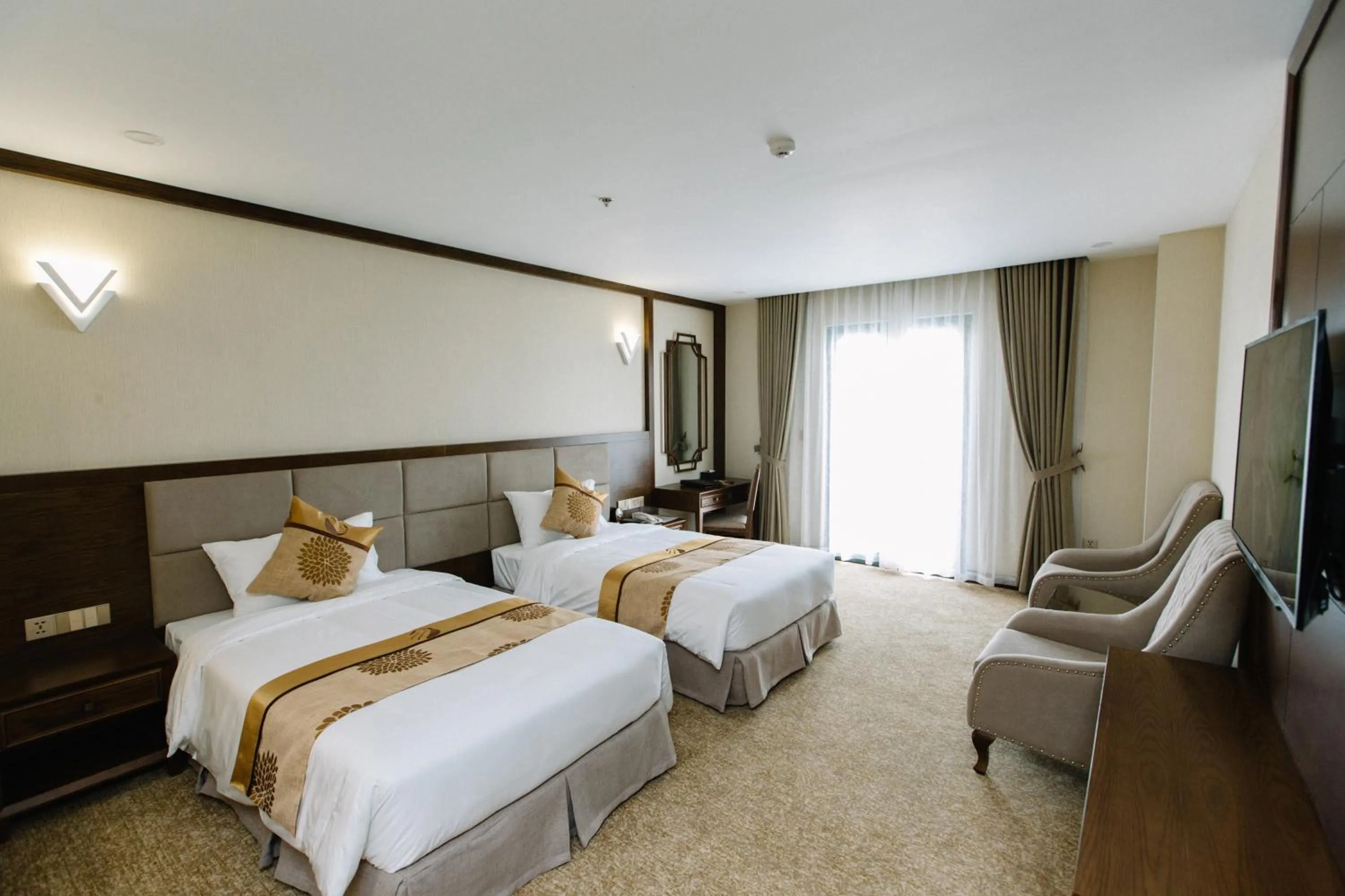 Deluxe Twin Room in Duc Huy Grand Hotel and Spa