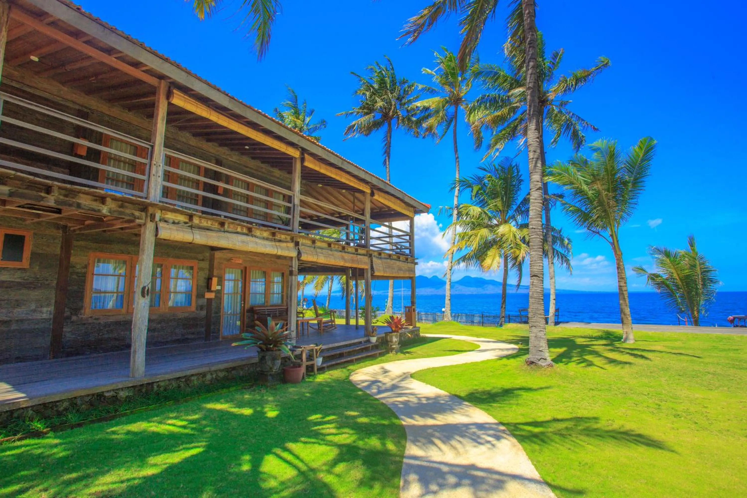 Family Cottage Ocean 2 Floors with Sea View in Villa So Long Banyuwangi - Ijen