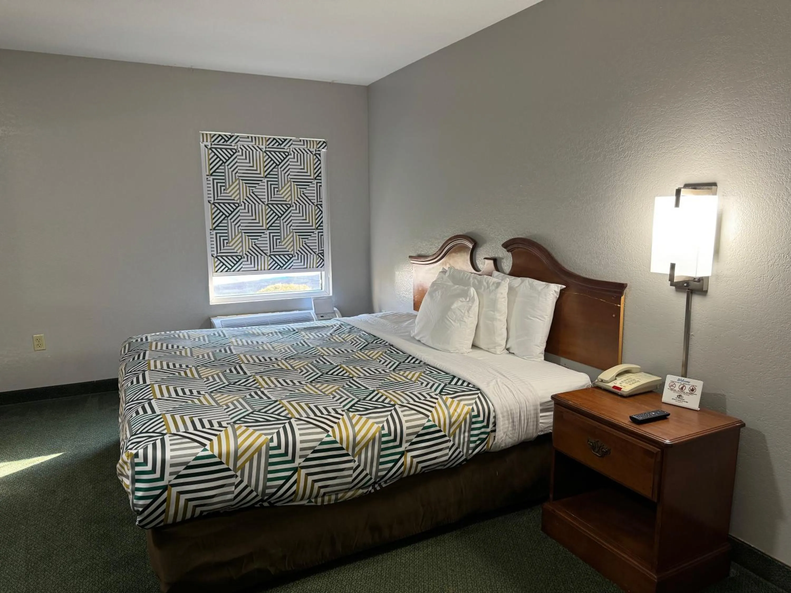 One King Bed - Accessible Non Smoking in Star City Inn & Suites