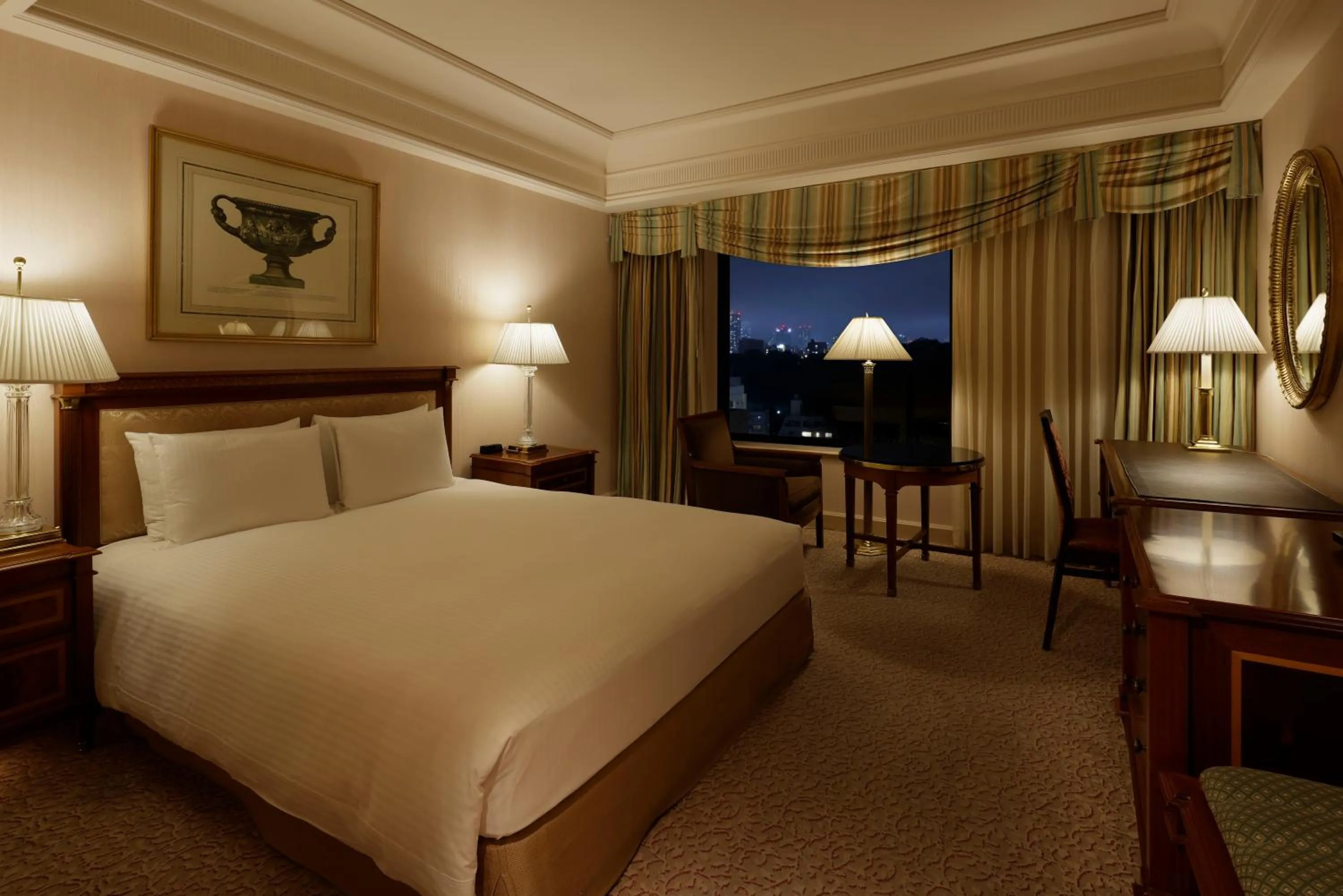 Deluxe Double Room - Non-Smoking in Rihga Royal Hotel Tokyo