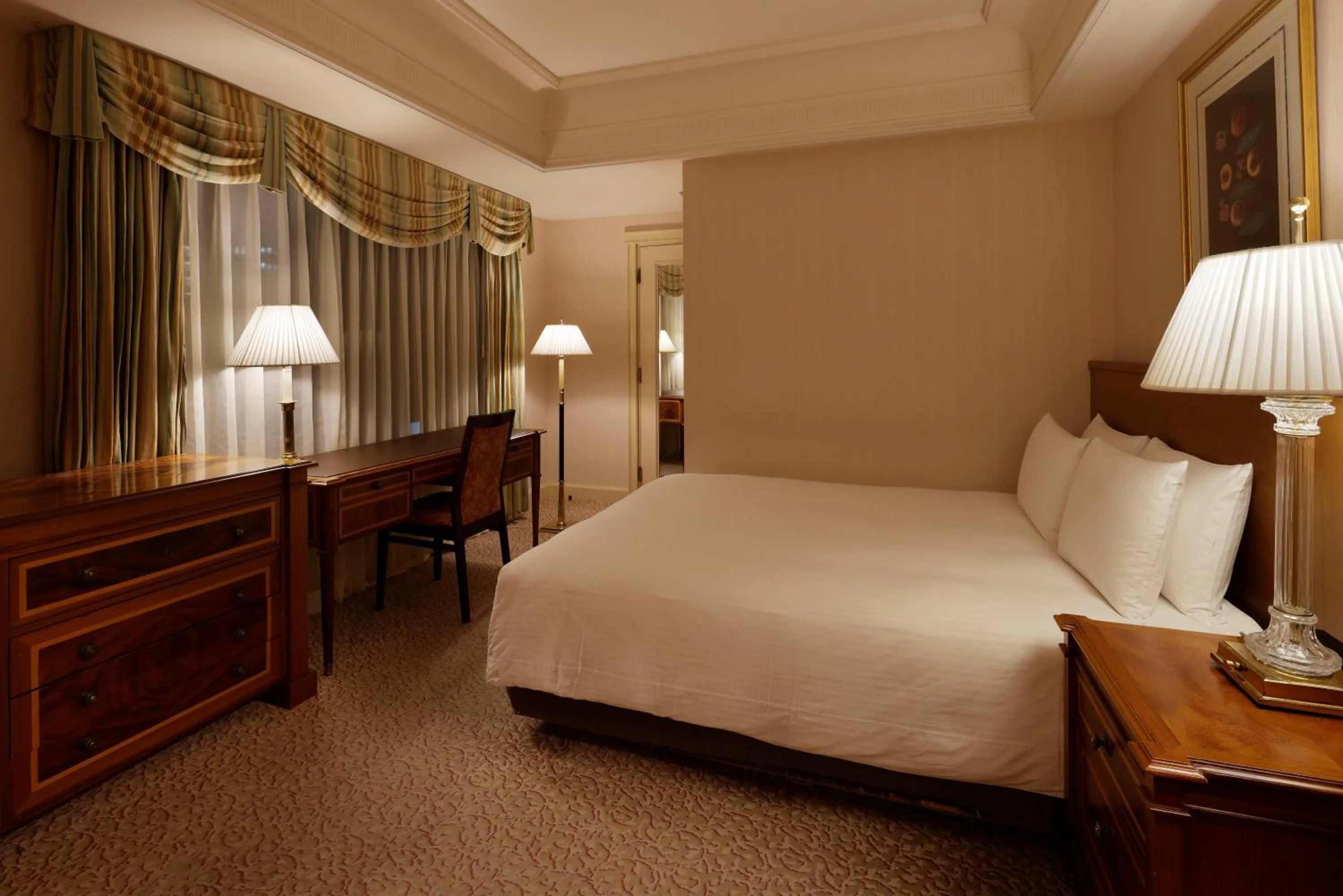 Standard Double Room - Non-Smoking in Rihga Royal Hotel Tokyo