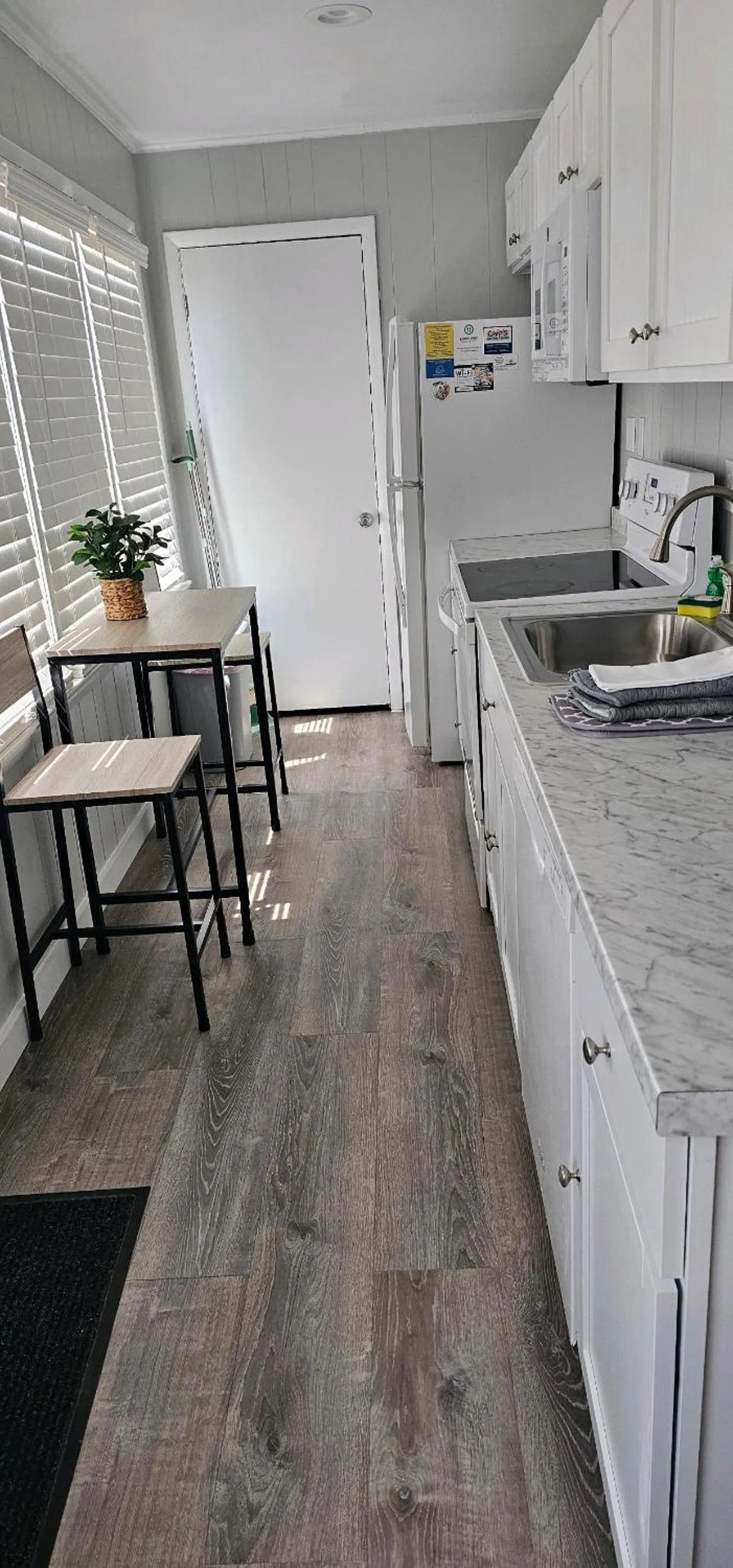 King Studio in Saltaire Cottages