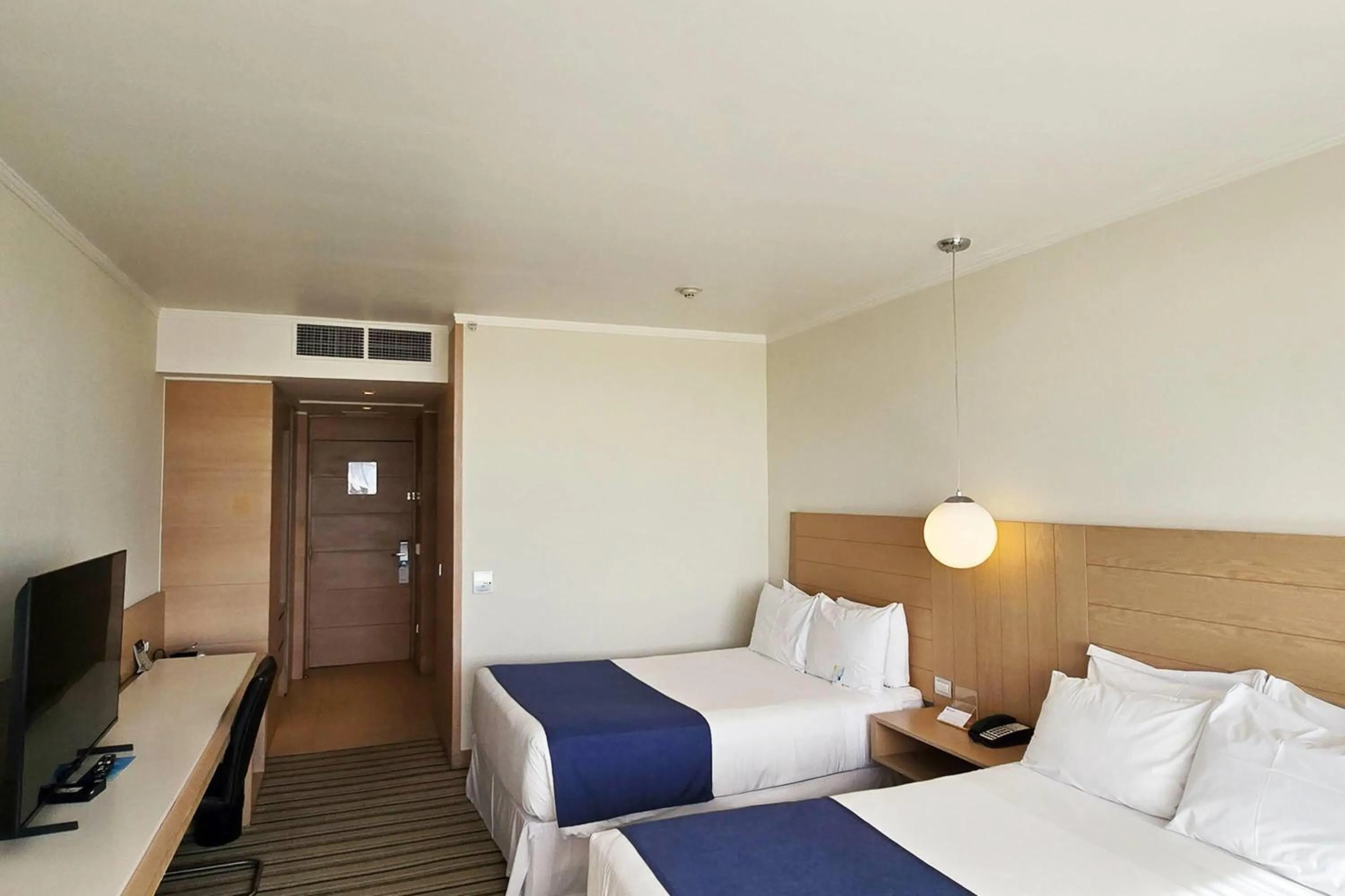 Standard 2 Double Beds, City View, Non-Smoking - single occupancy in Wyndham Concepcion Pettra