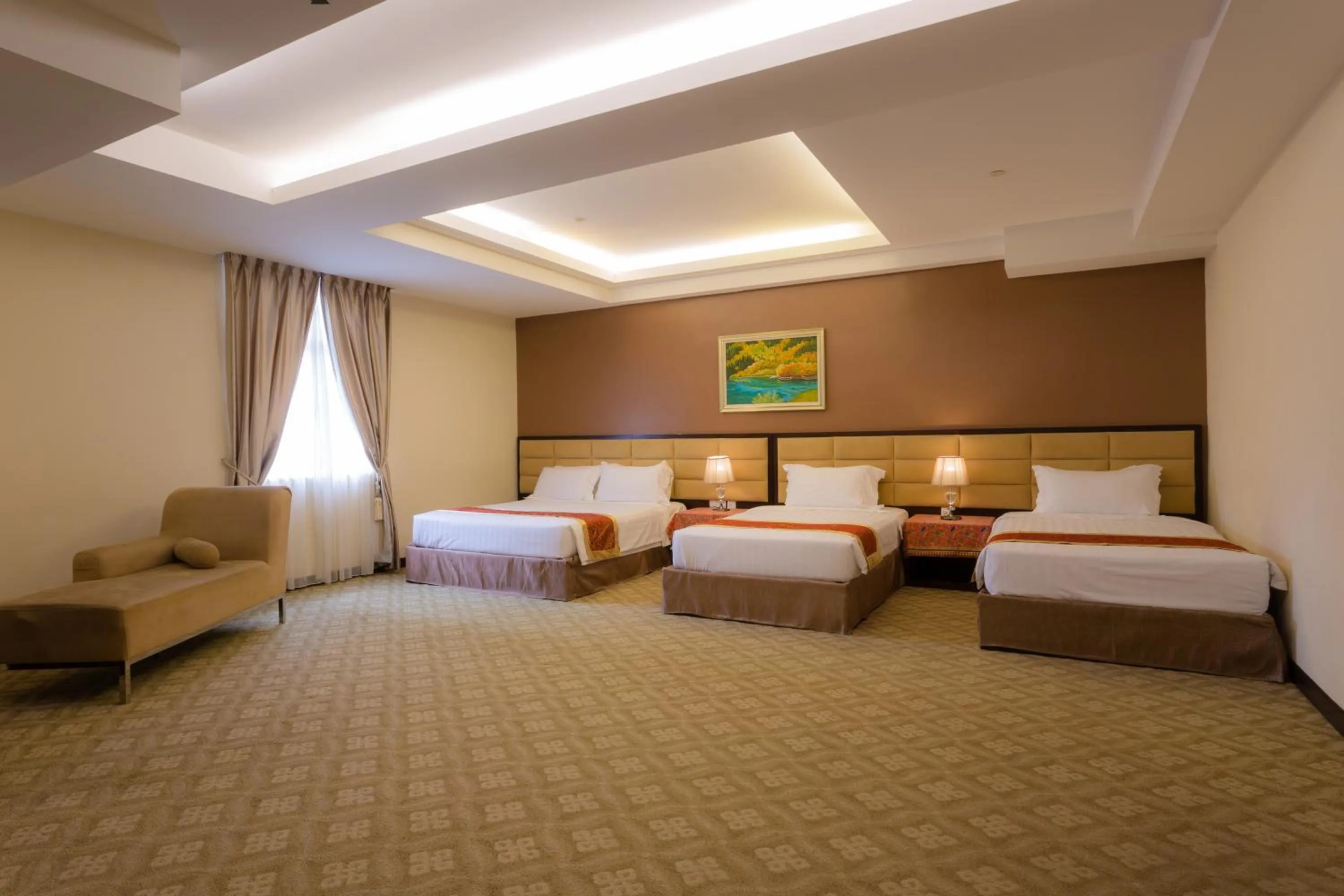 Family Suite in Hallmark Crown Hotel