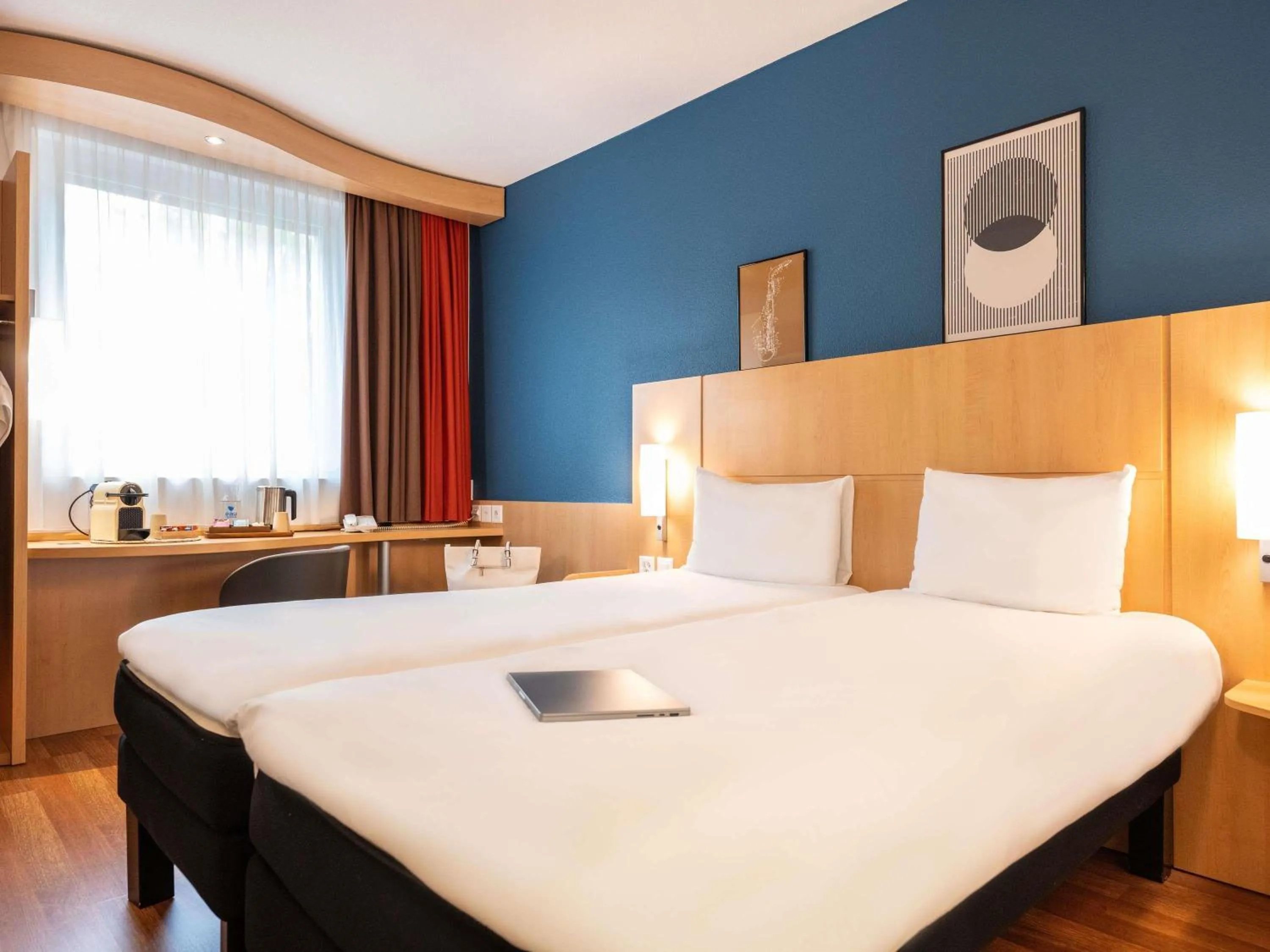 Standard Room with 2 Single Beds in ibis Genève Centre Nations