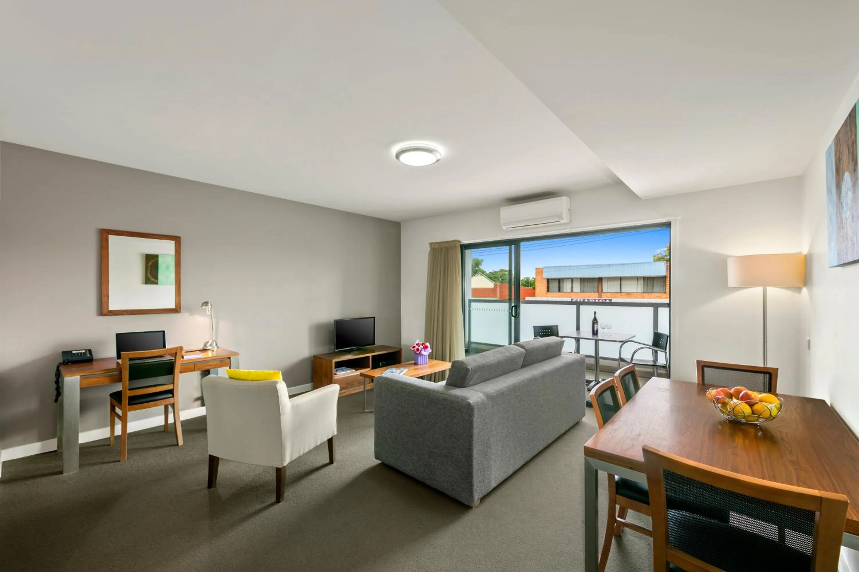 Executive One-Bedroom Apartment in Quest Dubbo