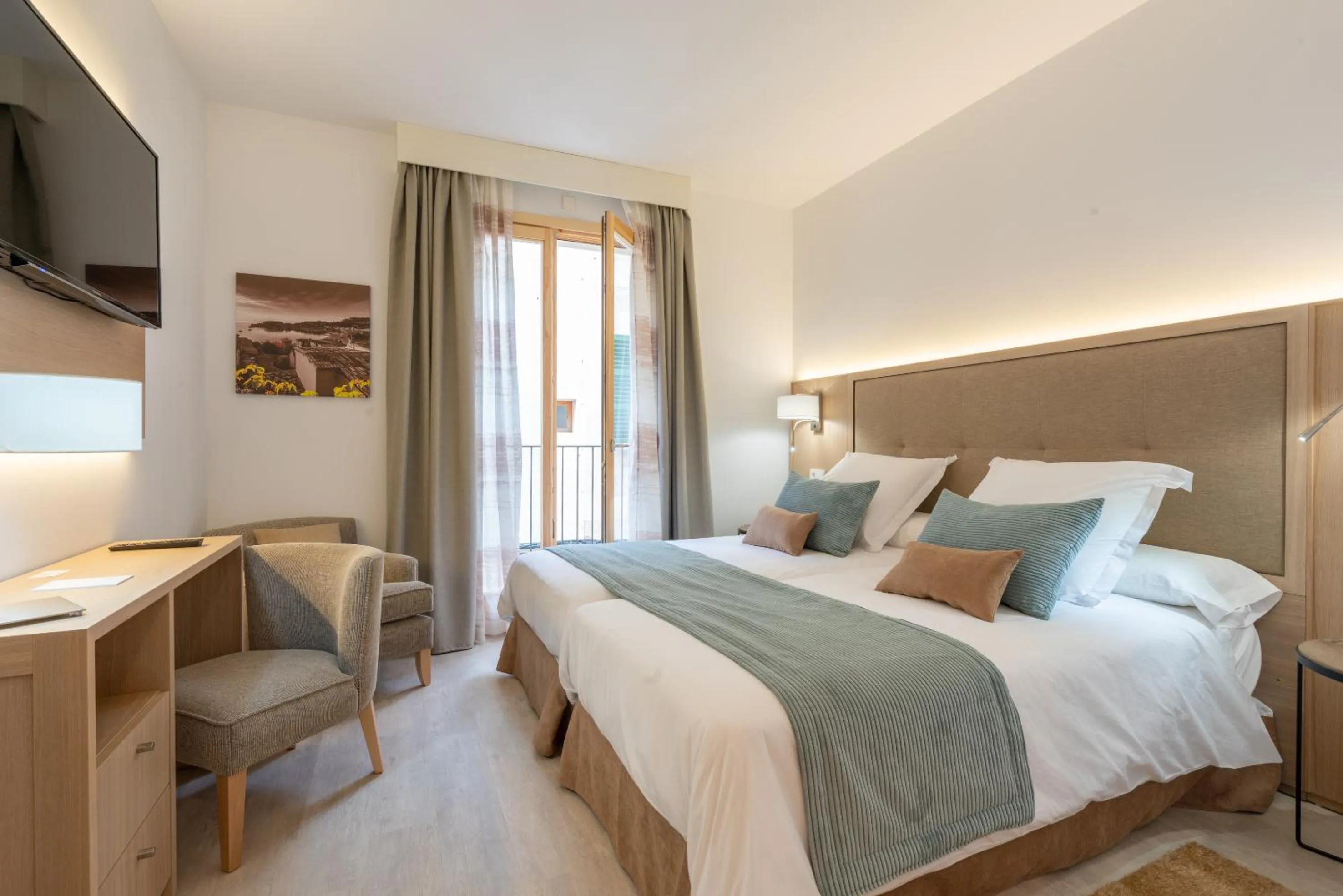 Double or Twin Room in Soller Plaza