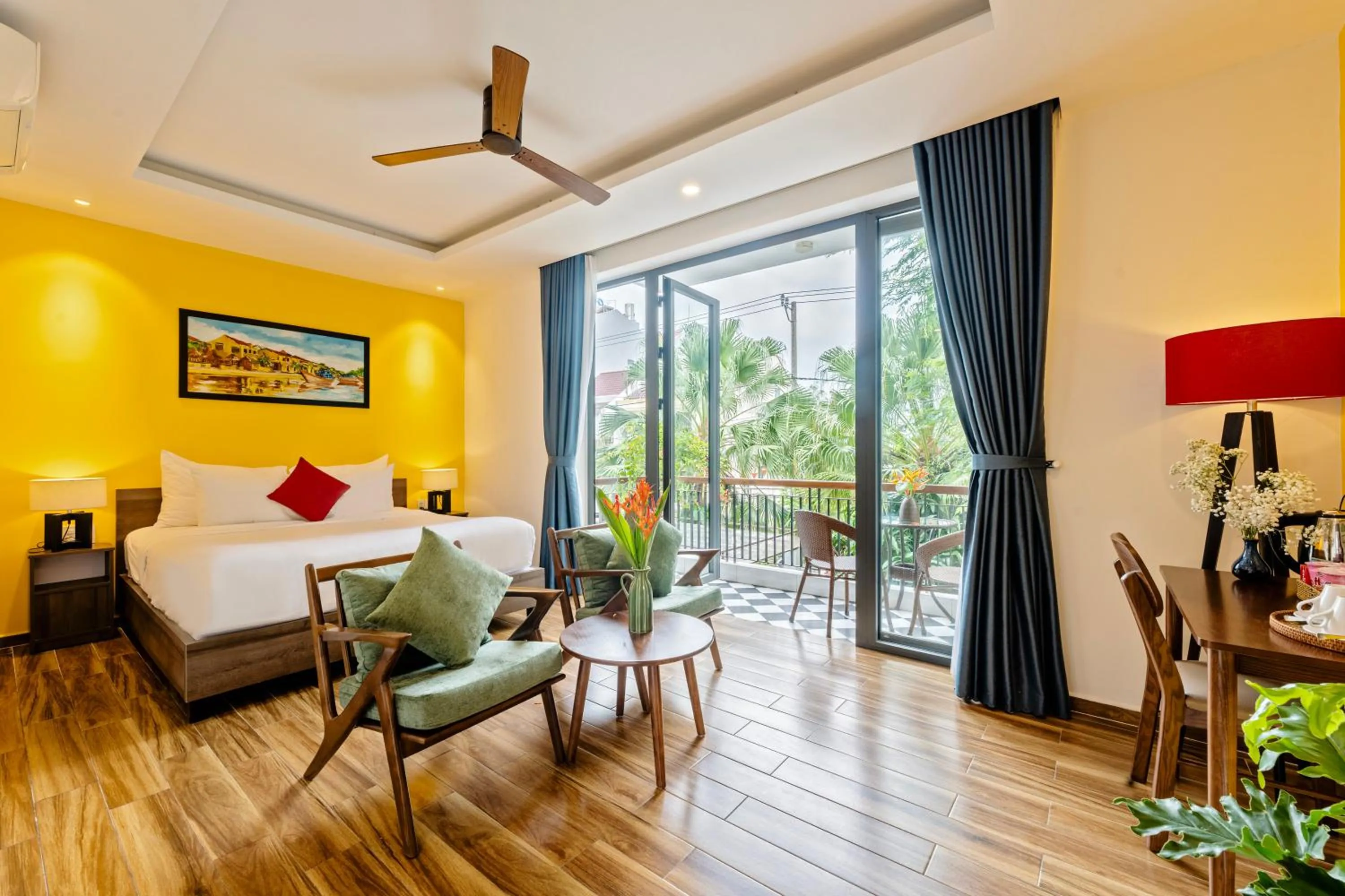 King Room with Balcony in The Nam An Villa Hoi An