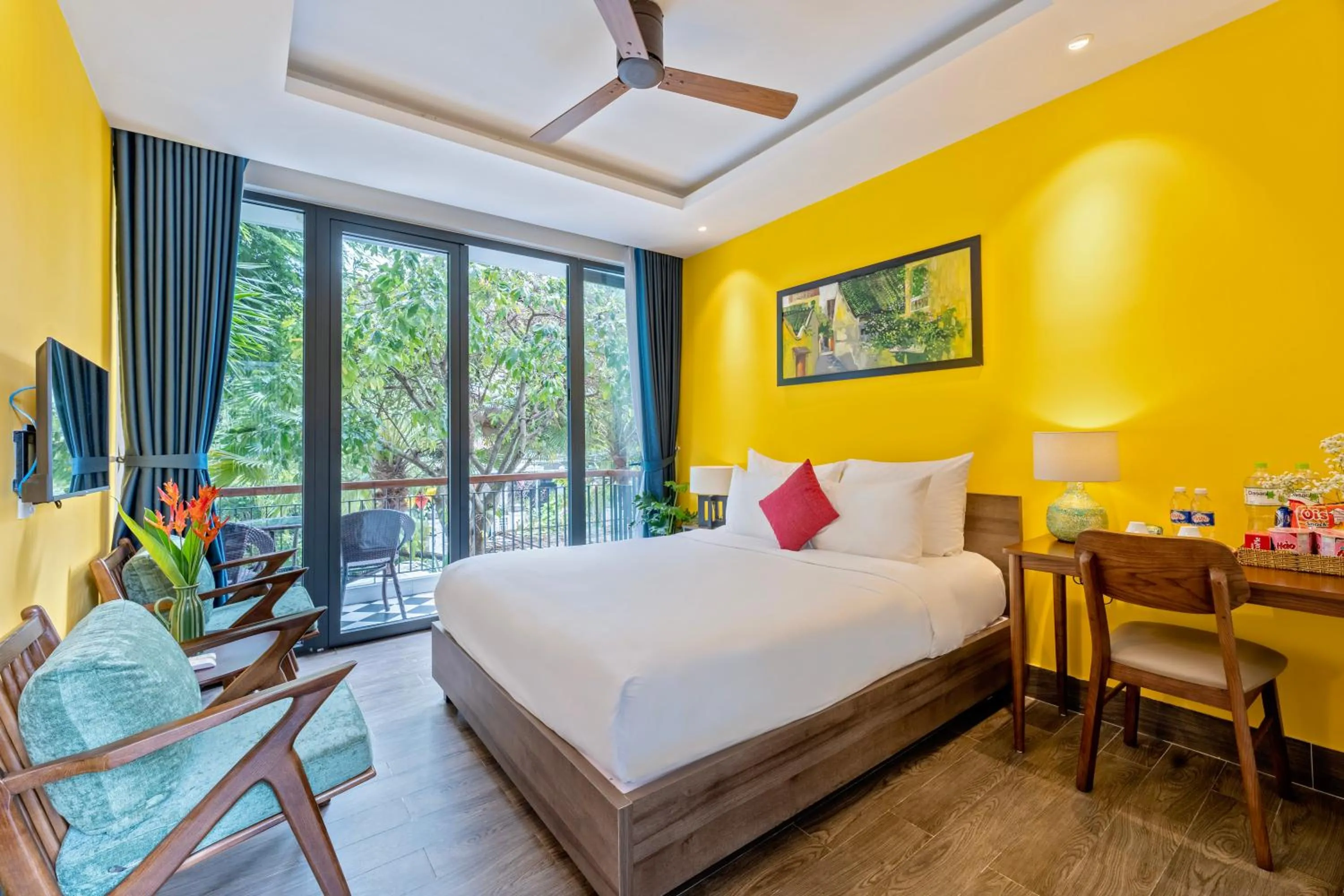 Deluxe Queen Room with Balcony in The Nam An Villa Hoi An