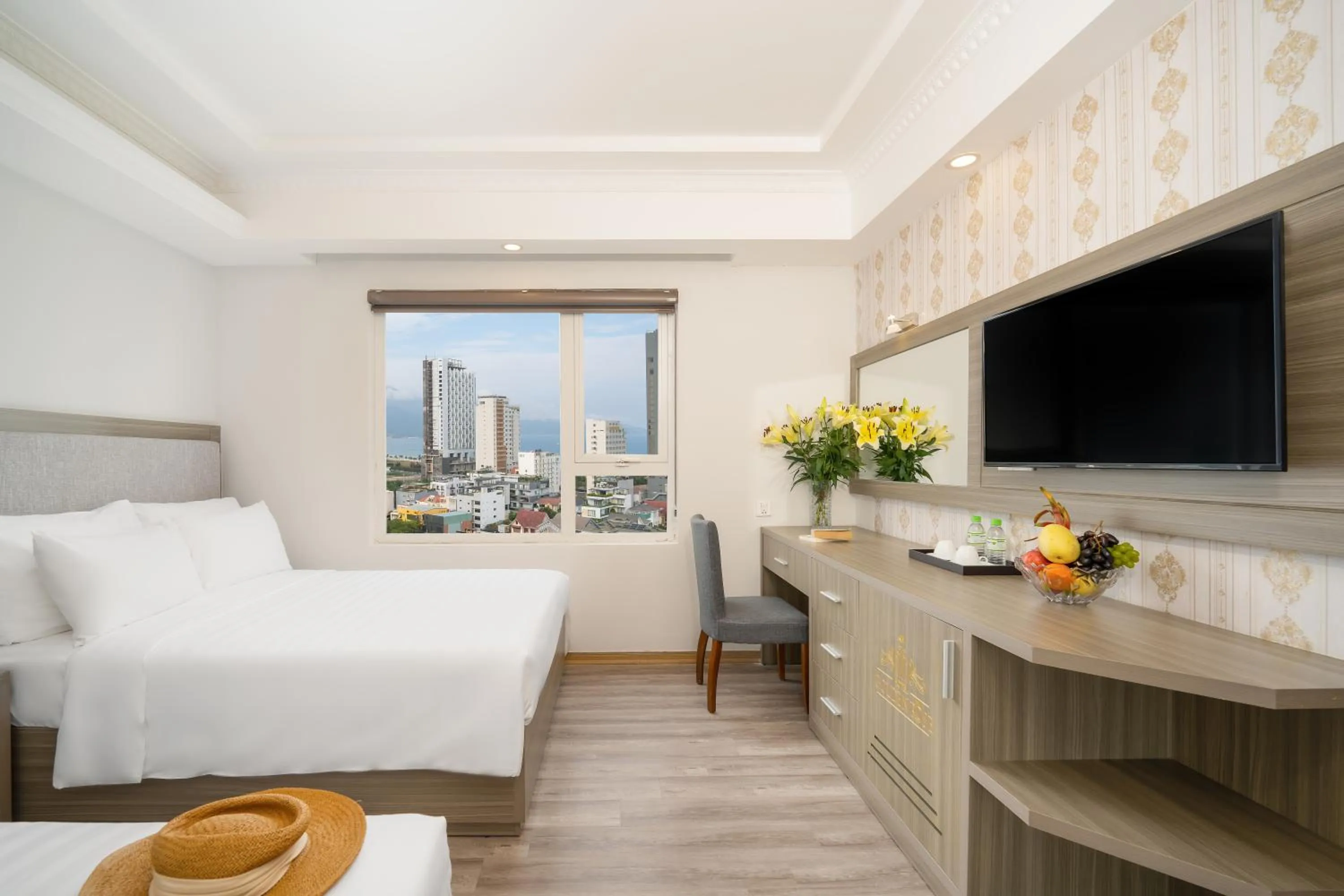 Triple Room with City View in Royal Beach Hotel by THG