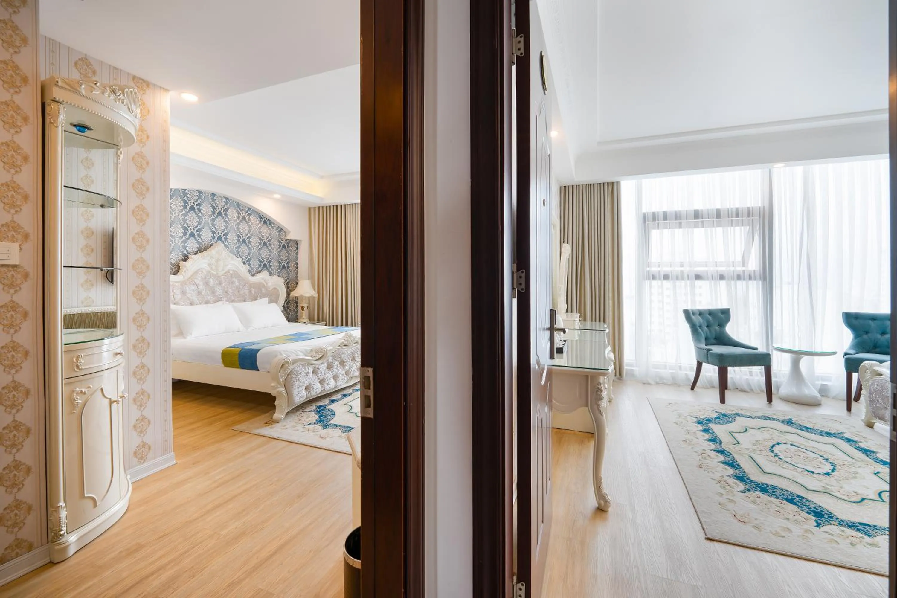 Family Room with Side Sea View in Royal Beach Hotel by THG