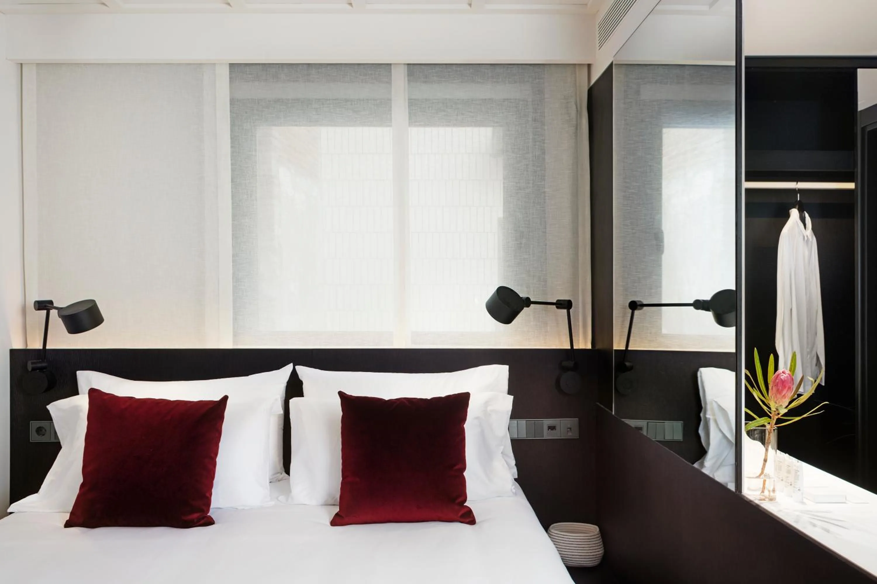 Family Room in Yurbban Ramblas Boutique Hotel