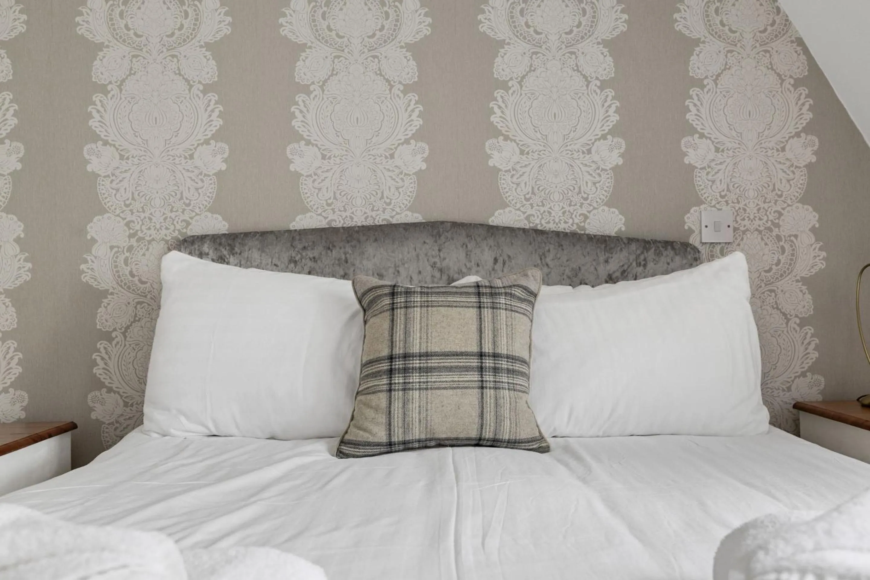 Double Room with Private Bathroom in Imperial Plymouth