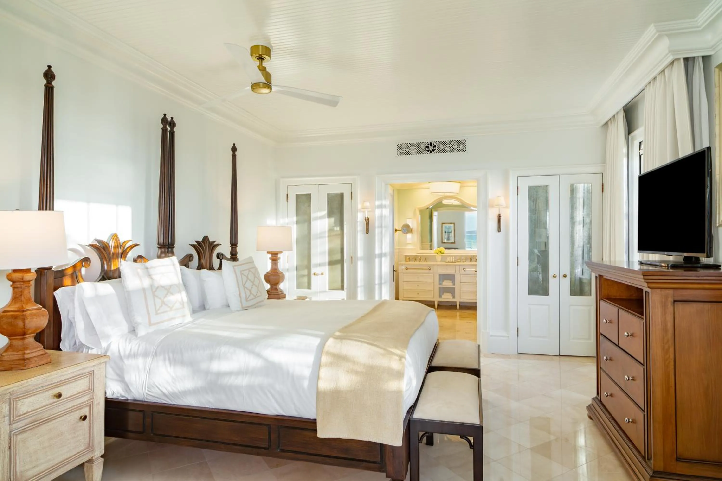 Oceanfront Deluxe Three-Bedroom Suite in The Palms Turks and Caicos