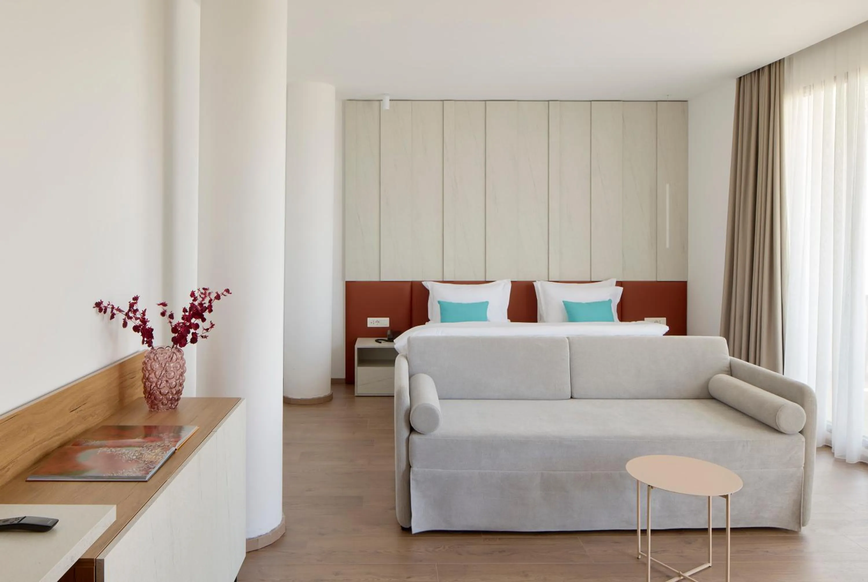 Junior Suite Sea View with Balcony (2 Adults +1 Child) in Sol Tropikal Durrës