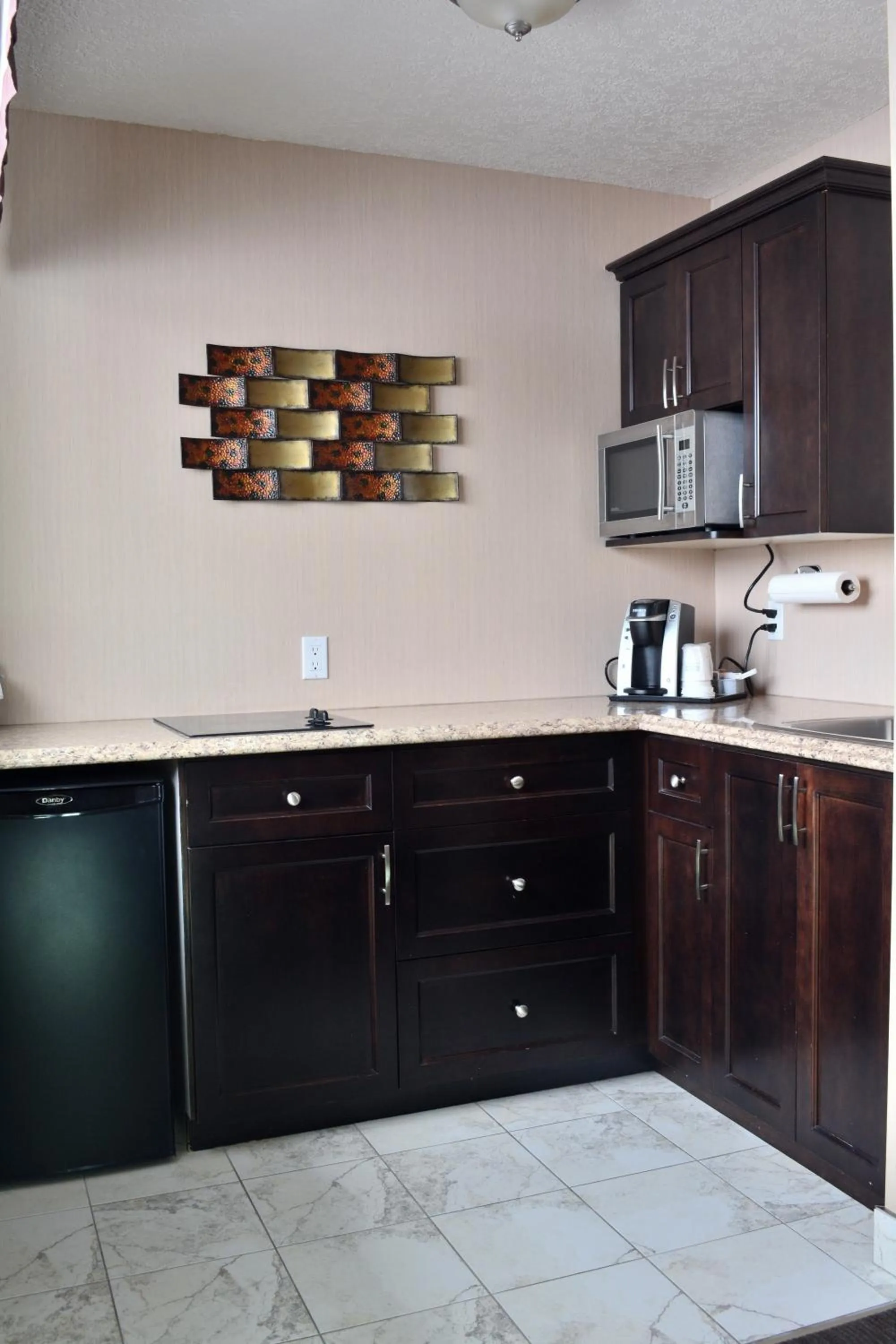 Deluxe King Suite with Park View - Non-Smoking in Super 8 by Wyndham Port Elgin