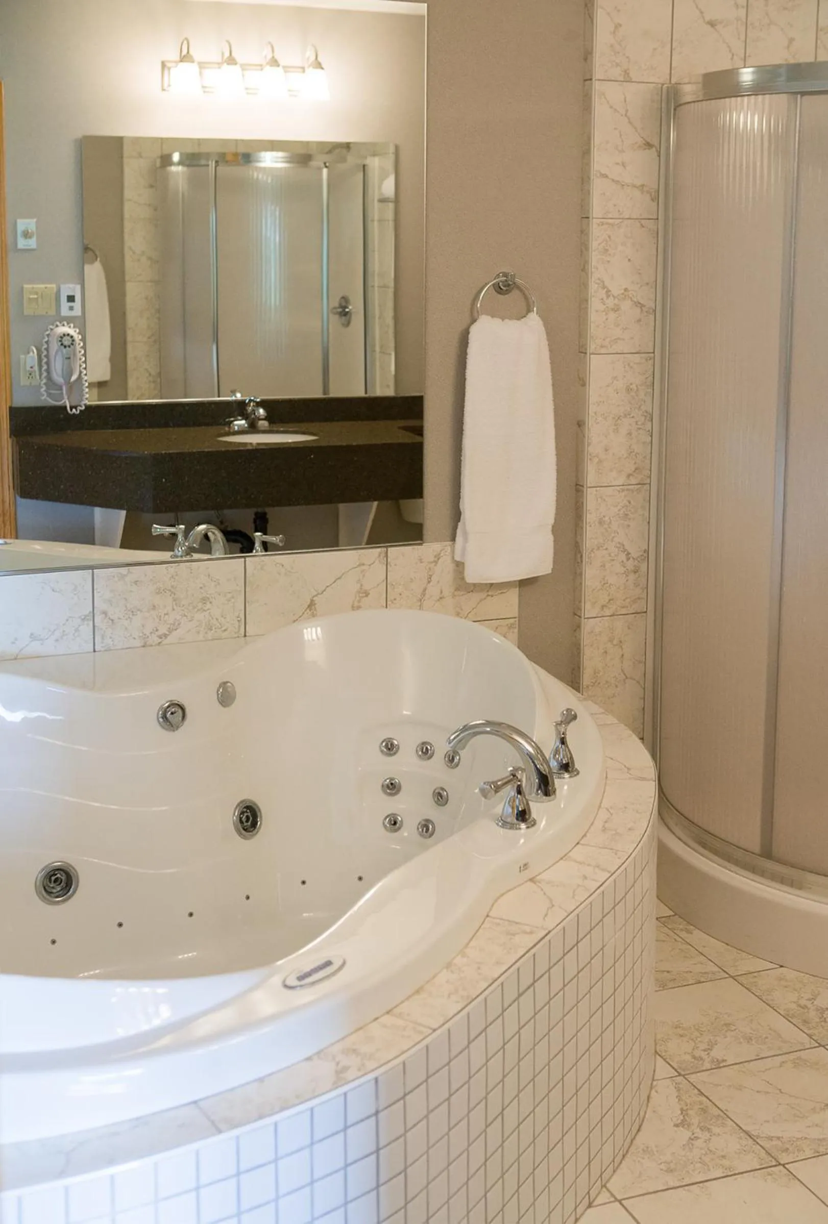 Superior King Suite with Pool View - Non-Smoking in Super 8 by Wyndham Port Elgin