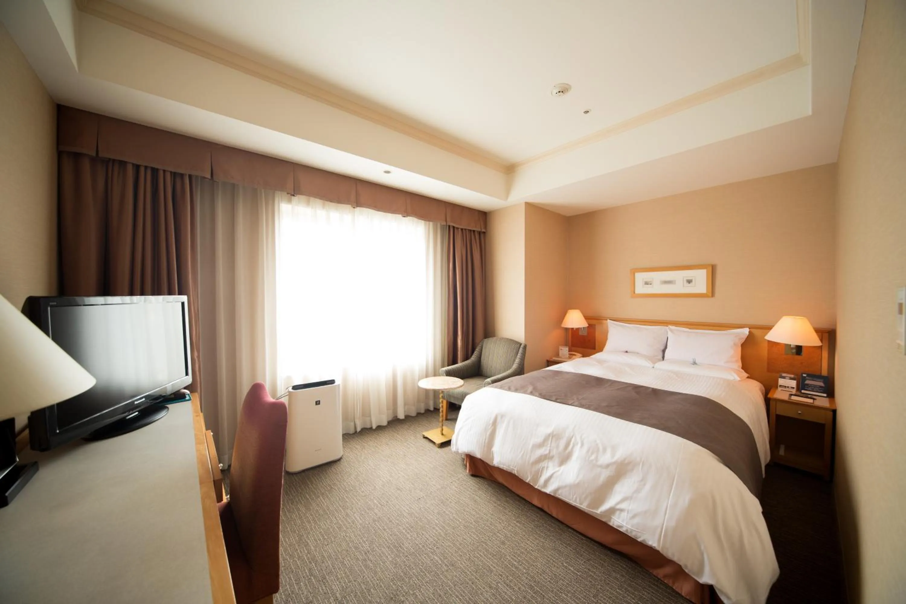Double Room - Smoking in Rembrandt Hotel Ebina