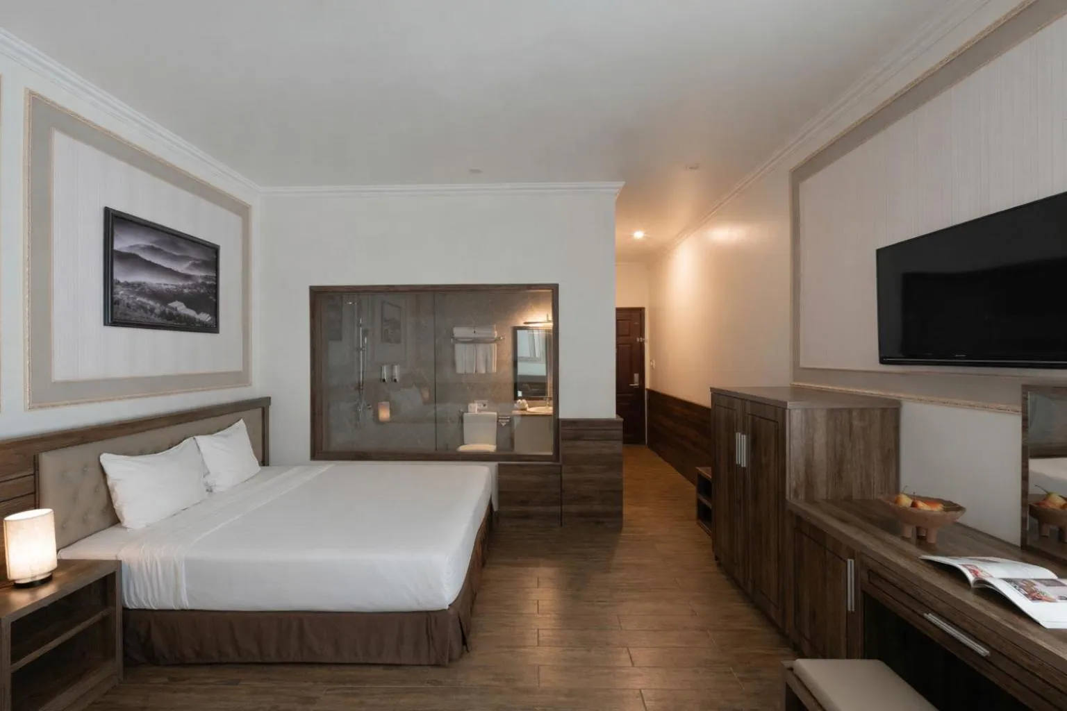 Standard Queen Room in New Life Hotel - Da Lat