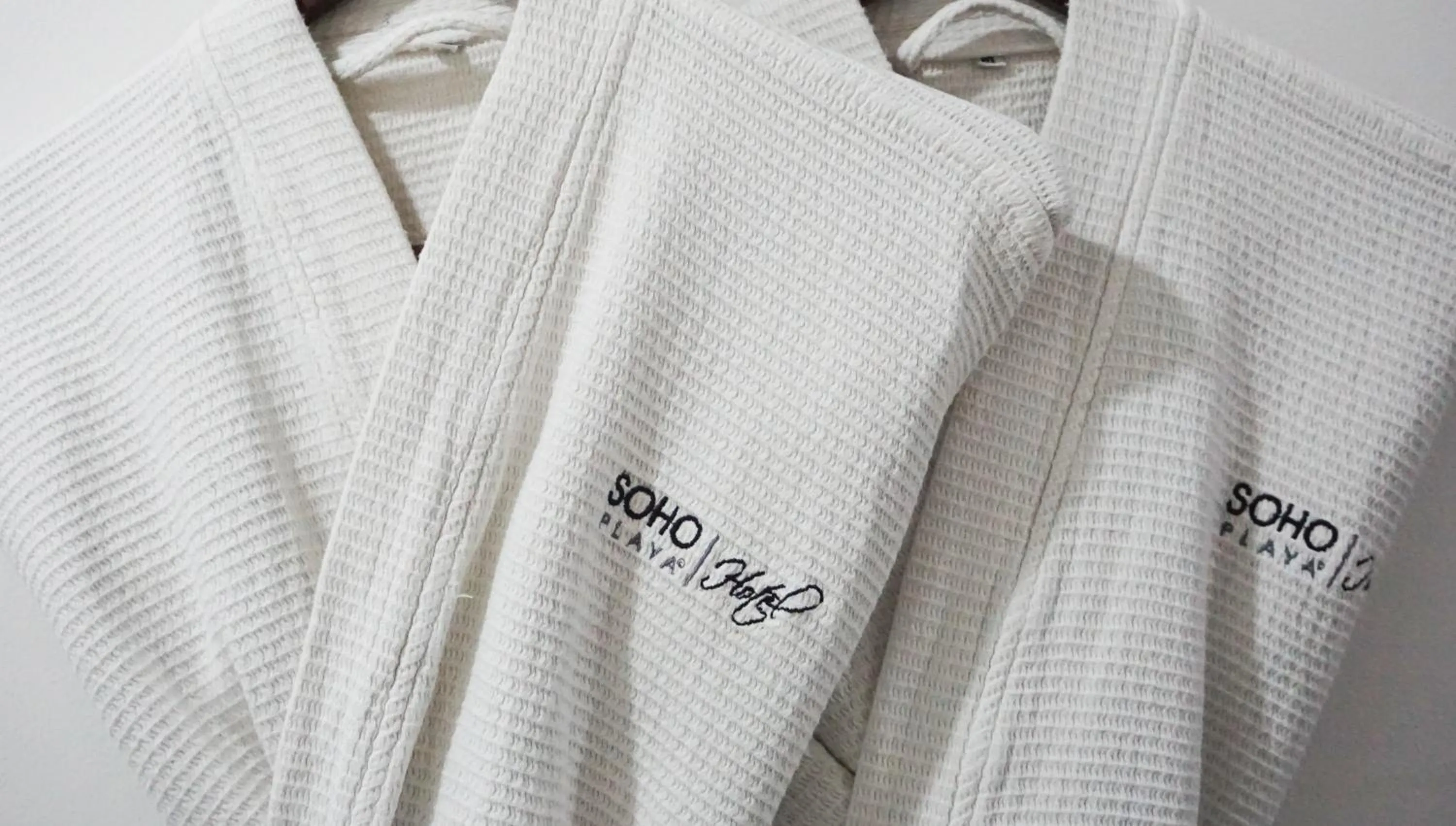 Deluxe King Room in Soho Playa Hotel