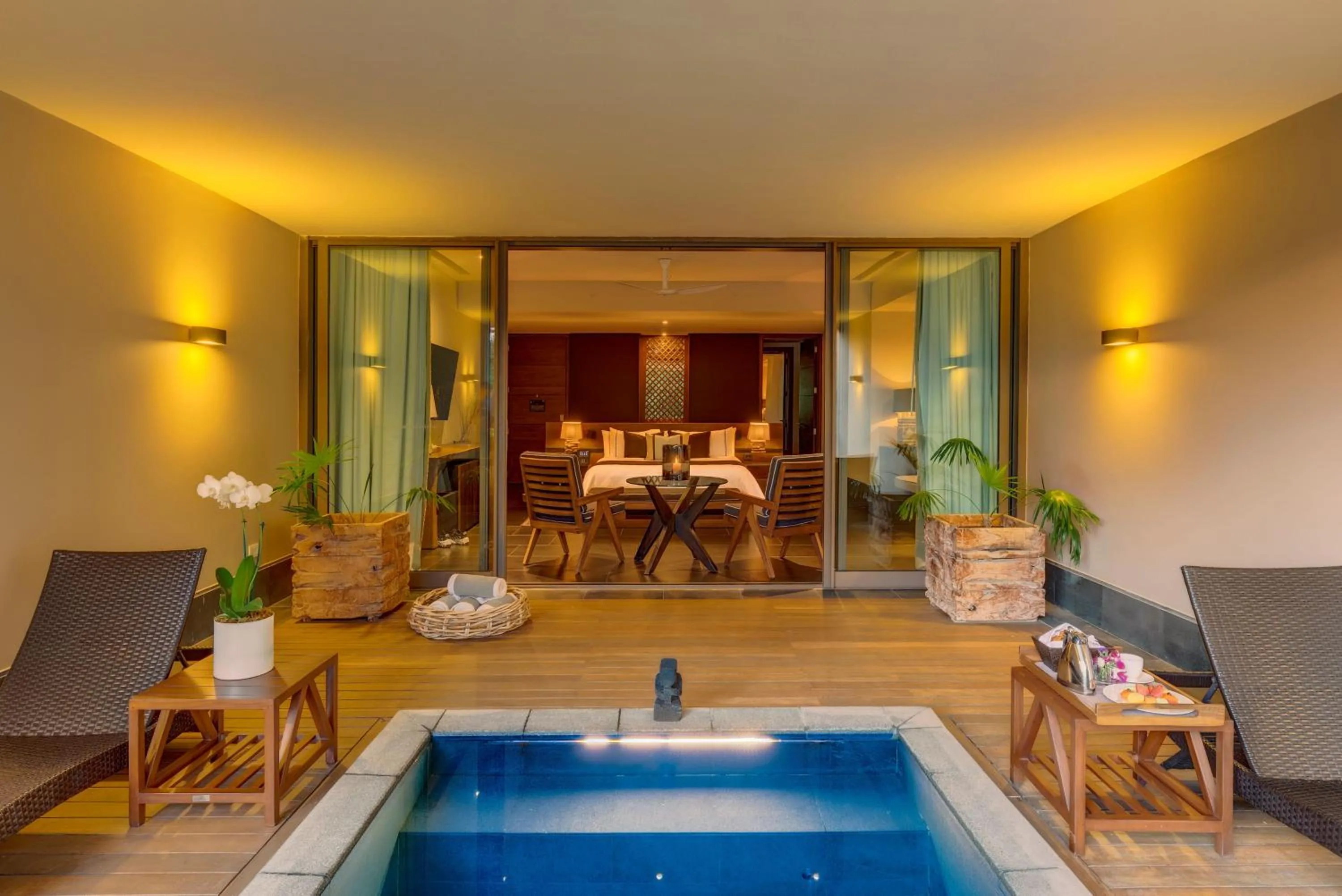 Junior Suite with Garden View in NIZUC Resort & Spa