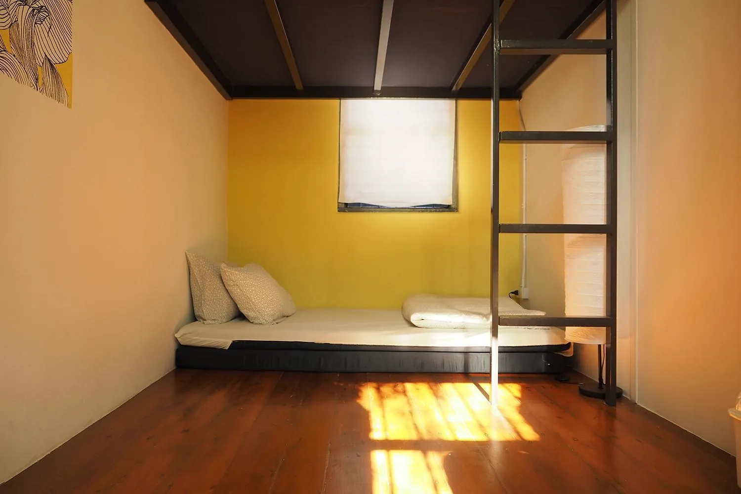 Standard Double Room with Shared Bathroom in Yu Cafe Hostel