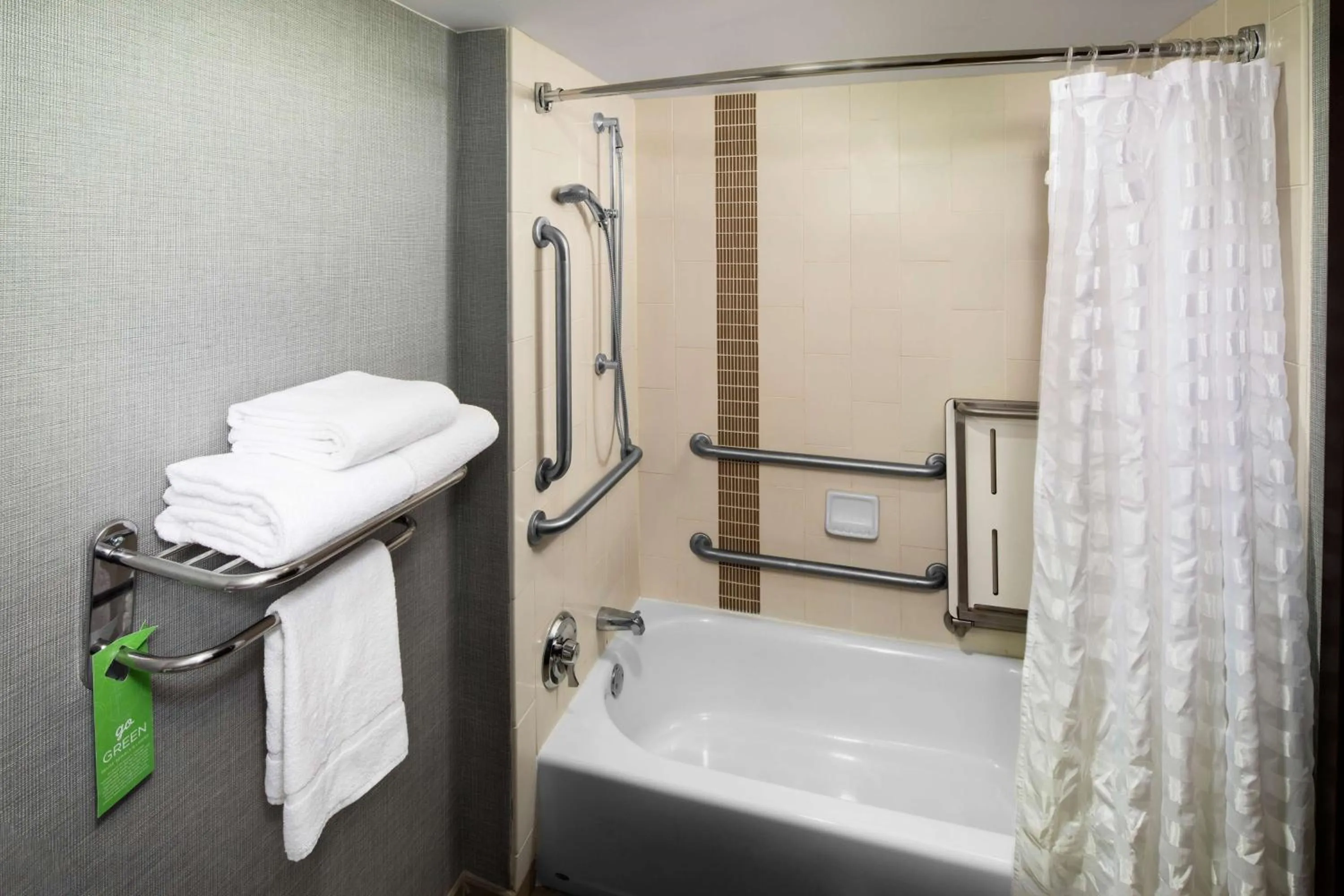 King Room with Sofa Bed and Accessible Tub - Disability Access in Hyatt Place Roanoke Airport / Valley View Mall