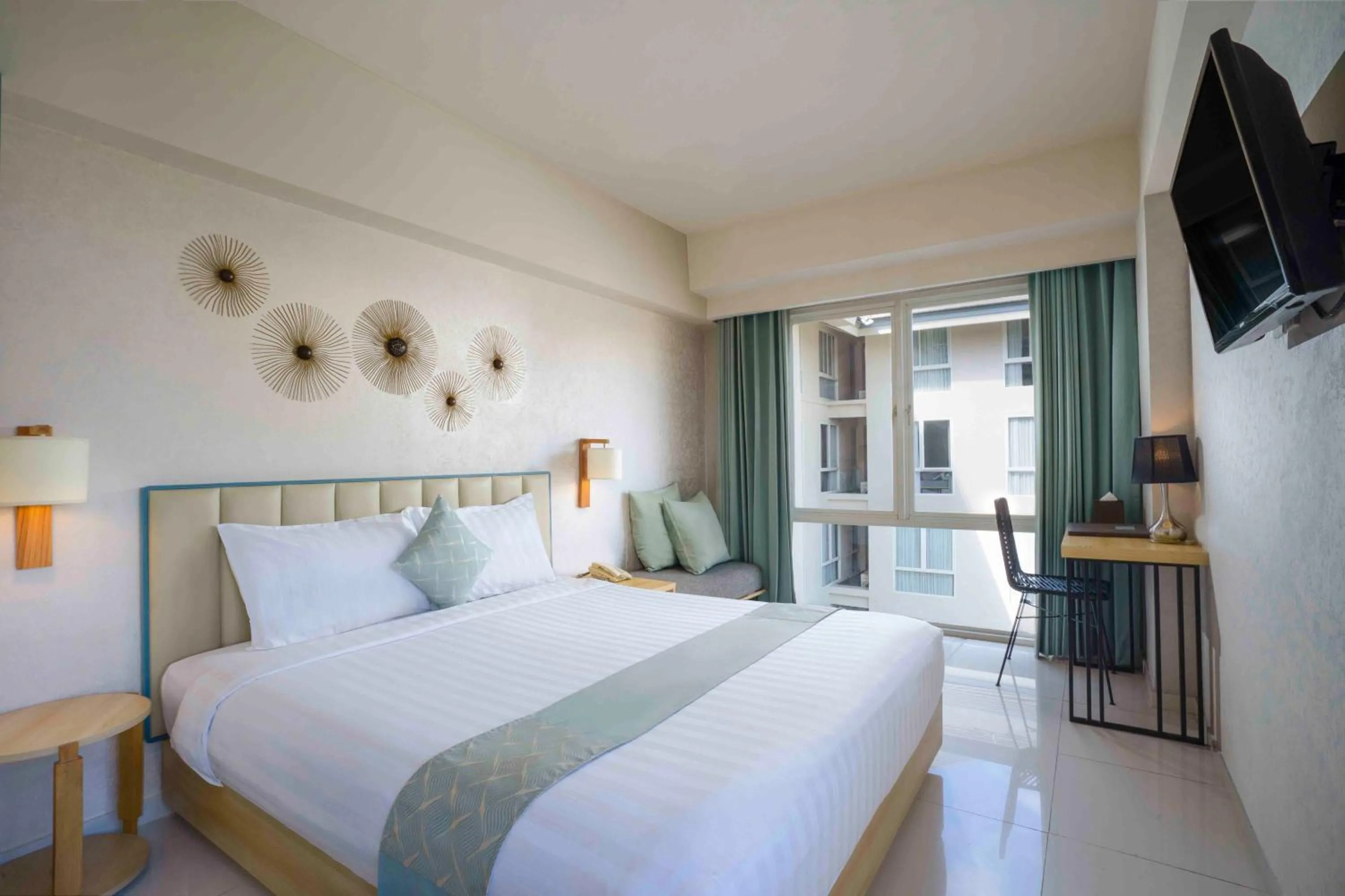 Deluxe King Room in Solaris Hotel Kuta