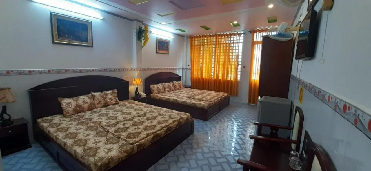 Deluxe Family Room in Huynh Lac Can Tho Hotel