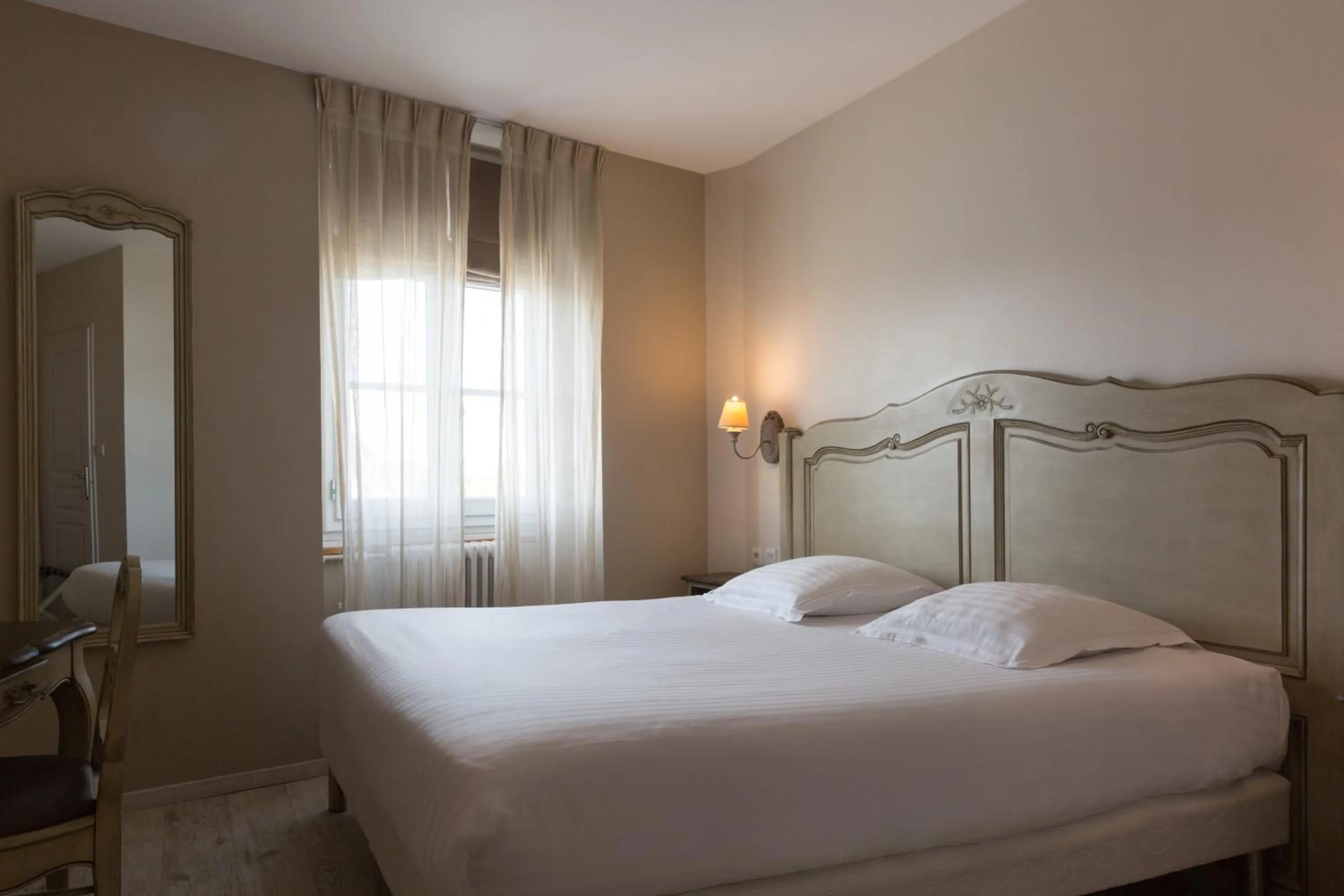 Standard Double or Twin Room in The Originals Boutique, Hôtel Les Poèmes de Chartres