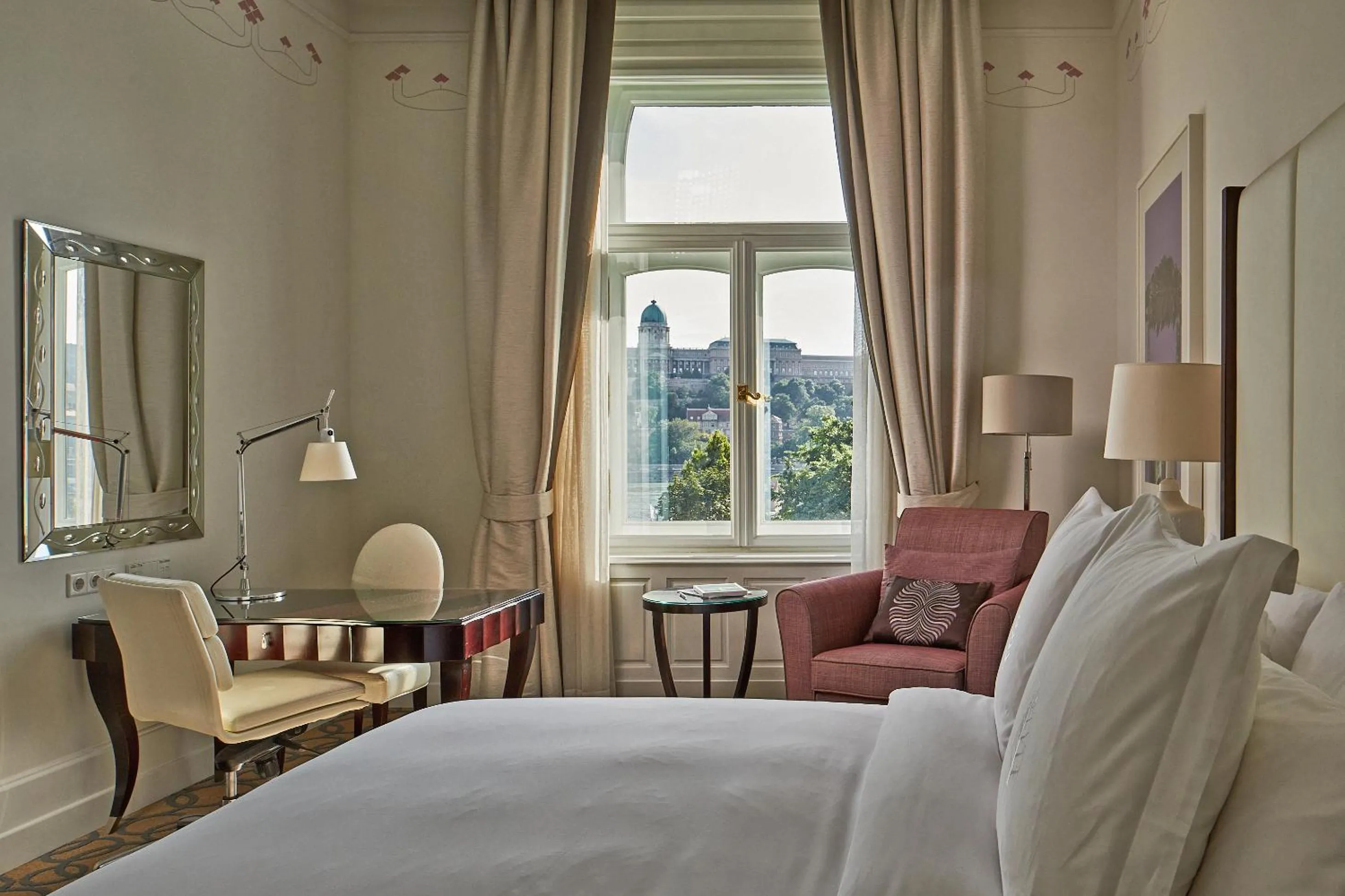 Danube River View King Room in Four Seasons Hotel Gresham Palace Budapest