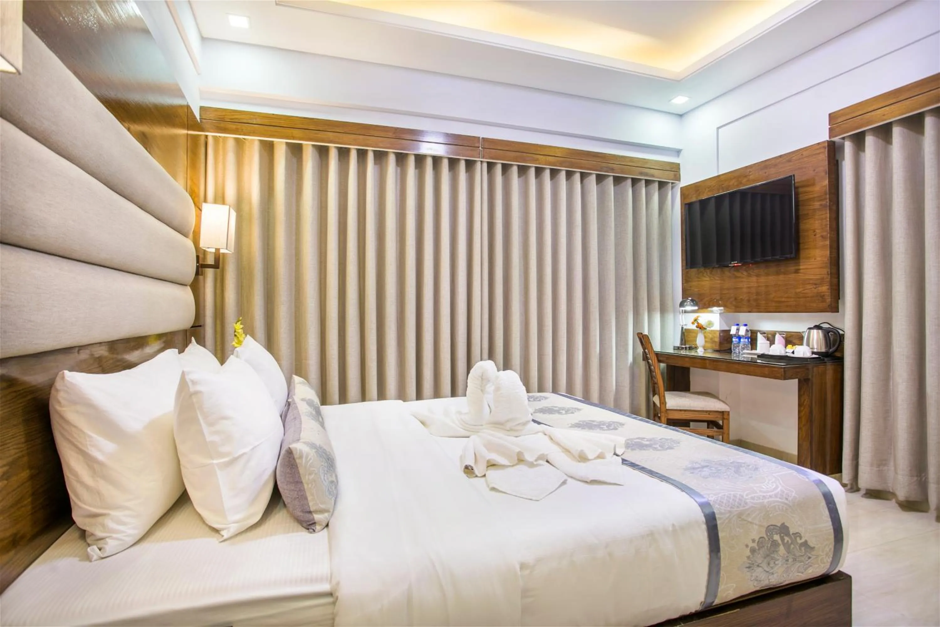 Deluxe Suite in White Palace Hotel