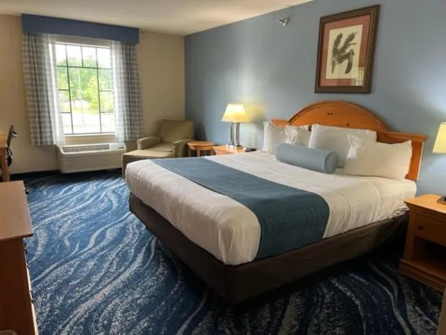 King Room in The Lodge on Lake Oconee