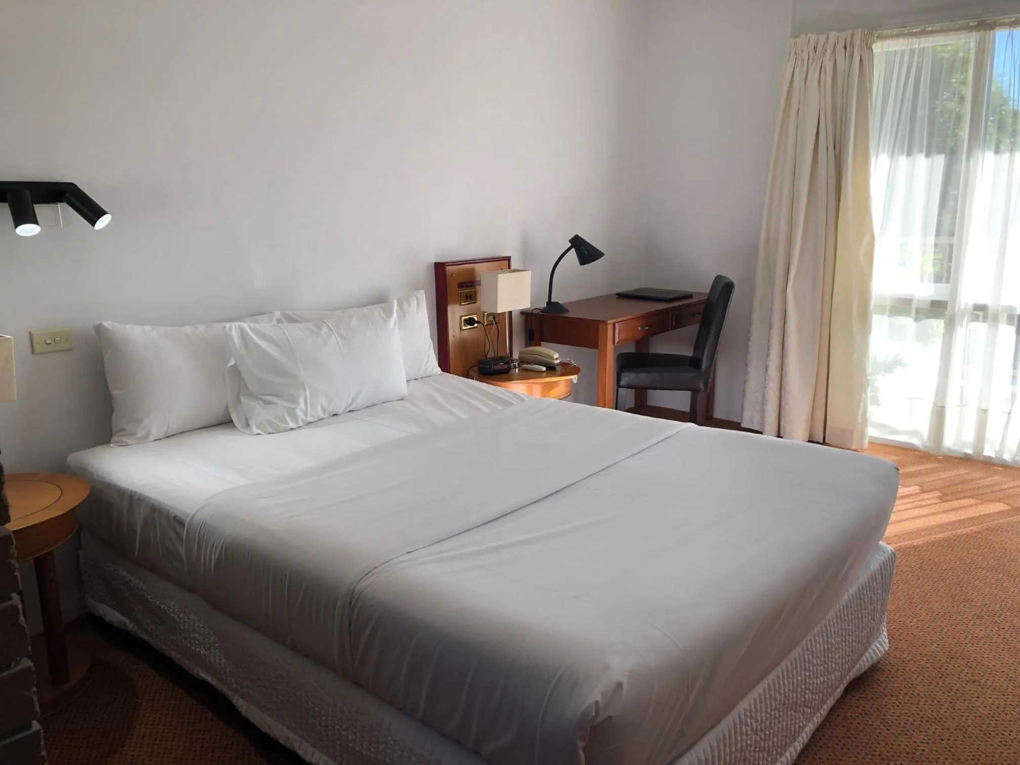 Premium Queen Room in Matador Motor Inn