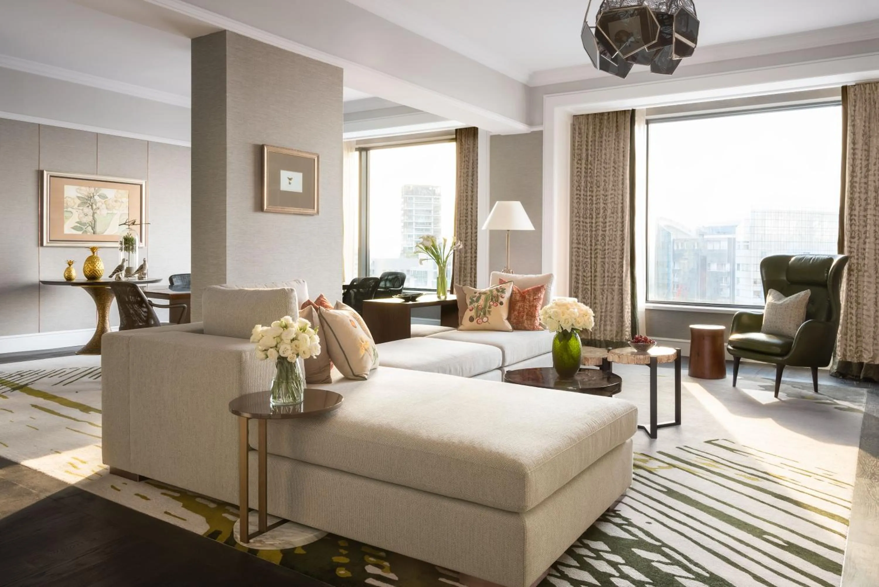 Royal One-Bedroom Suite in Four Seasons Hotel Singapore