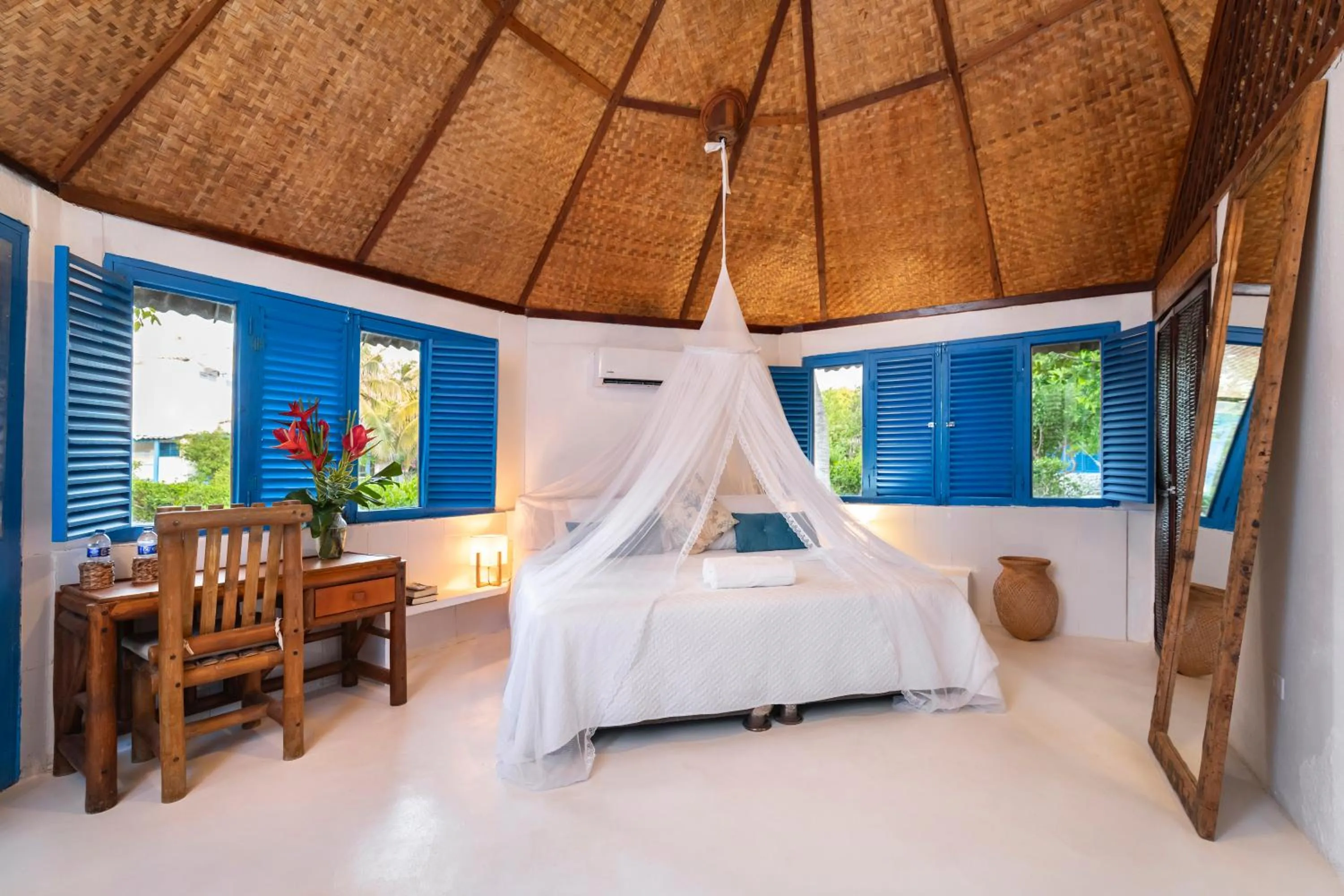 King Room with Garden View in Hotel Coralina Island