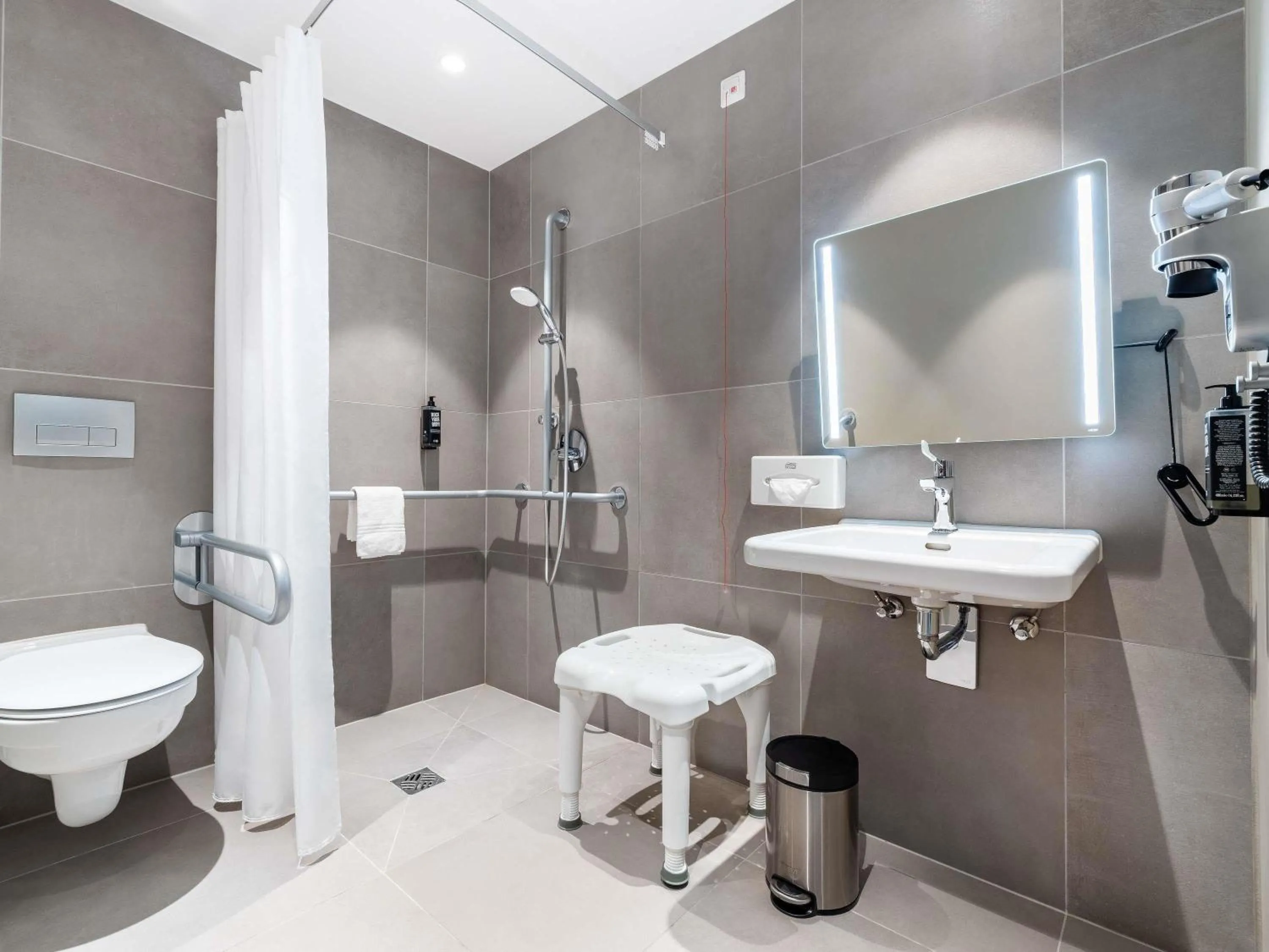 Family Room - Disability Access in ibis Regensburg Zentrum