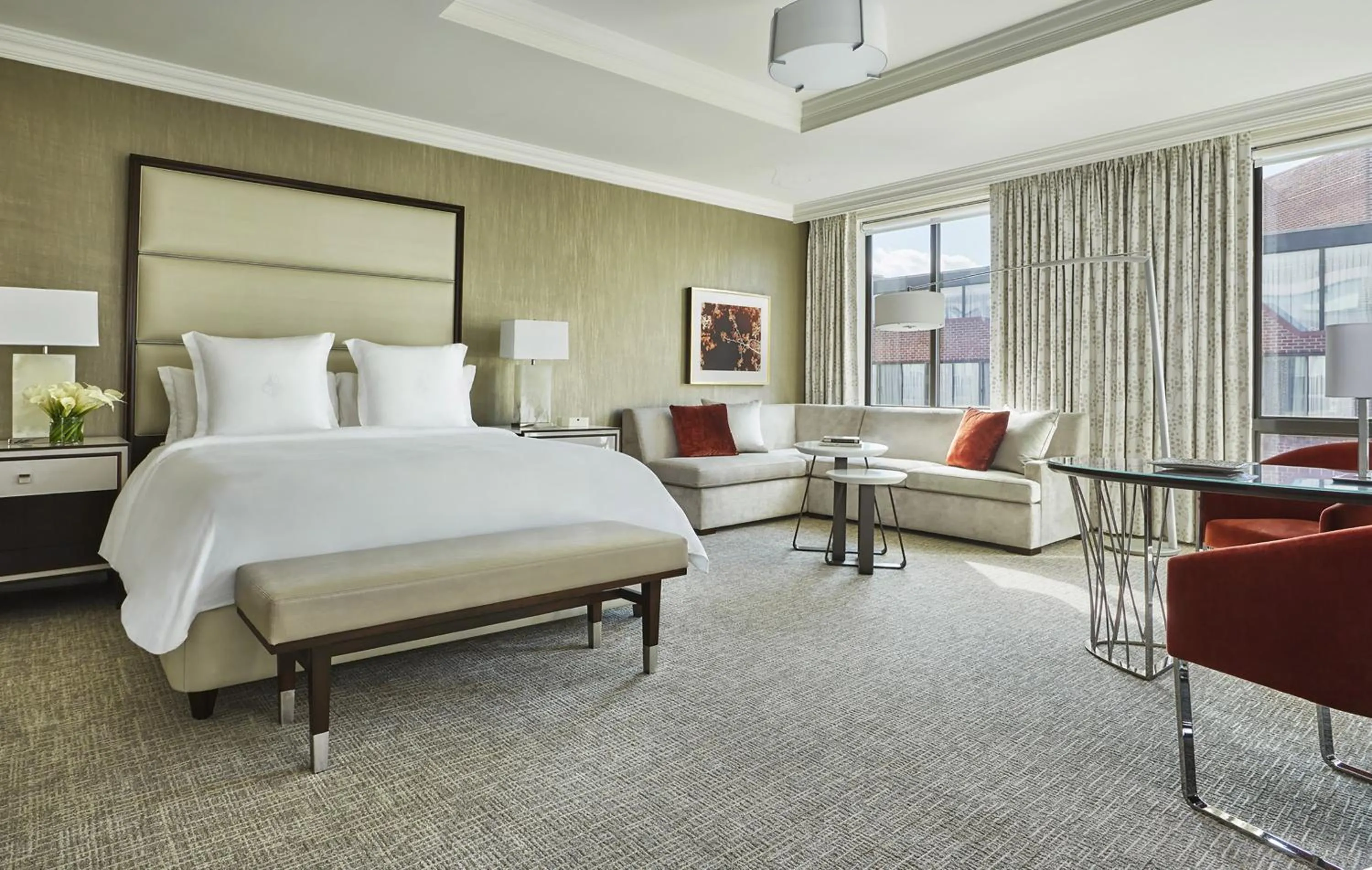 Grand Premier Room with One King Bed in Four Seasons Washington DC