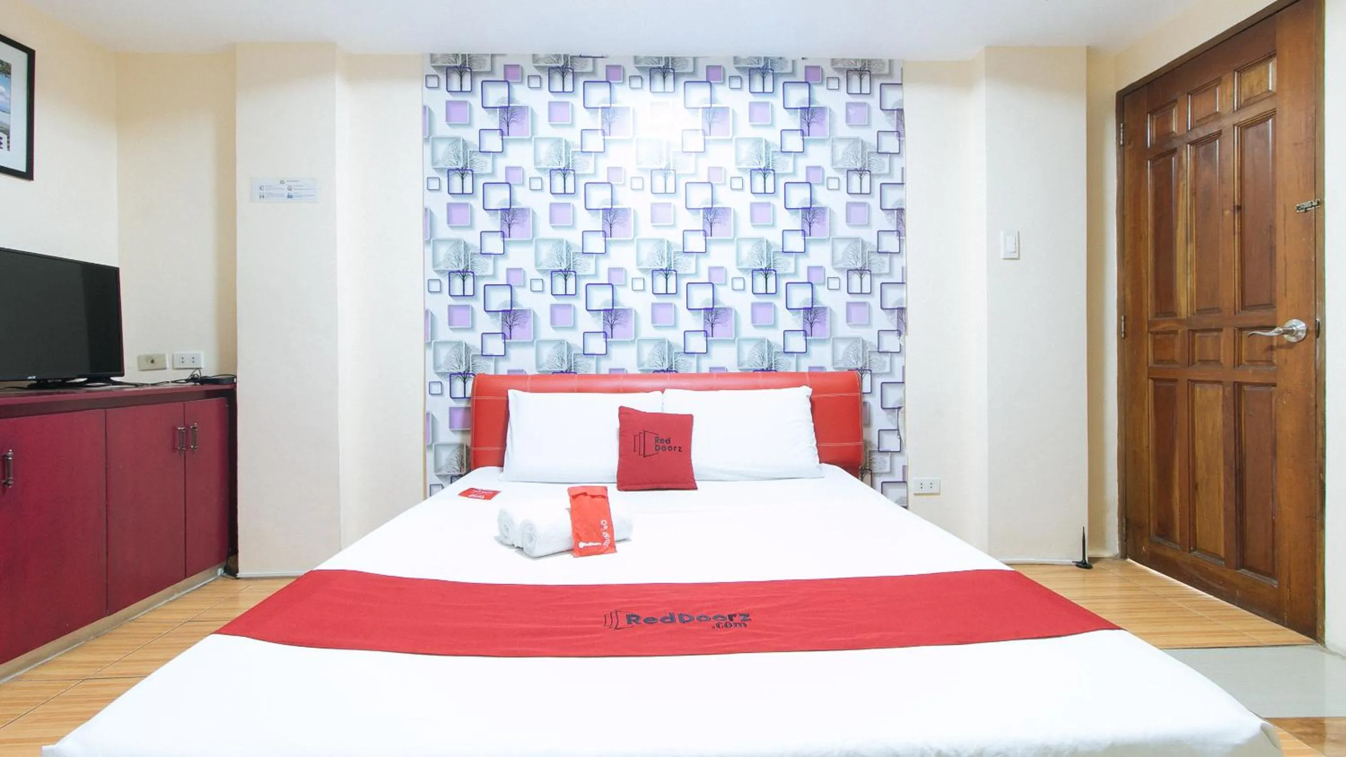 Standard Double Room - single occupancy in RedDoorz at DBuilders Rooms Ph2 Taguig