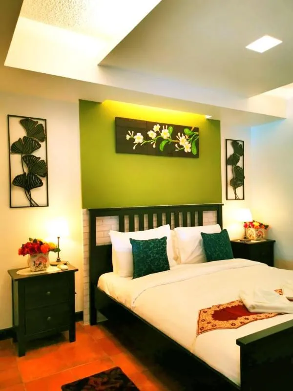 Two-Bedroom Deluxe Suite in Beach Gallery House