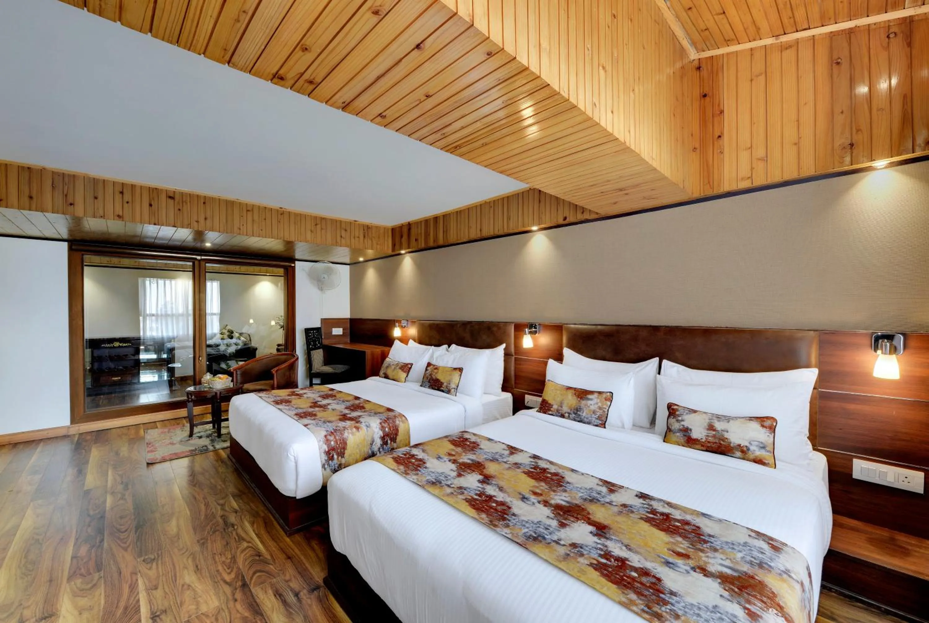 Suite in Yashshree Mall Road Darjeeling