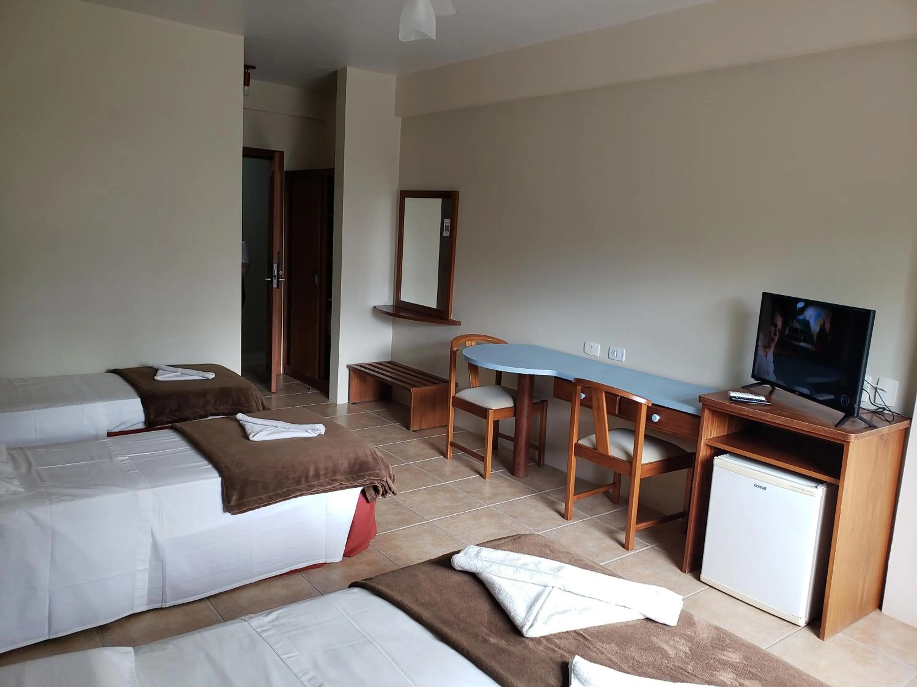Luxury Quadruple Room in De Rose Praia Hotel