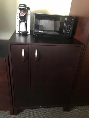 Queen Room in Maple Tree Inn