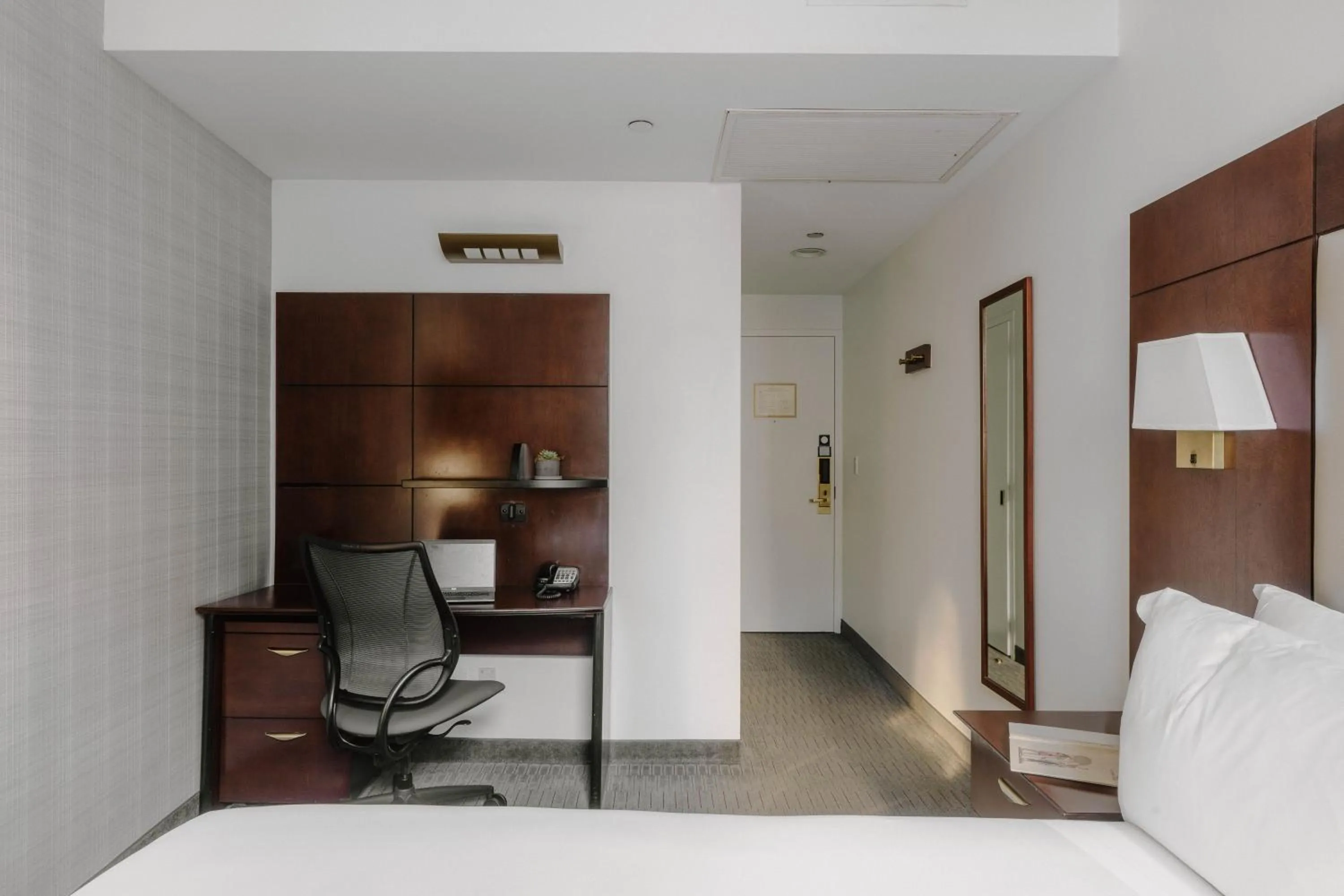 Standard Double or Twin Room in River Hotel